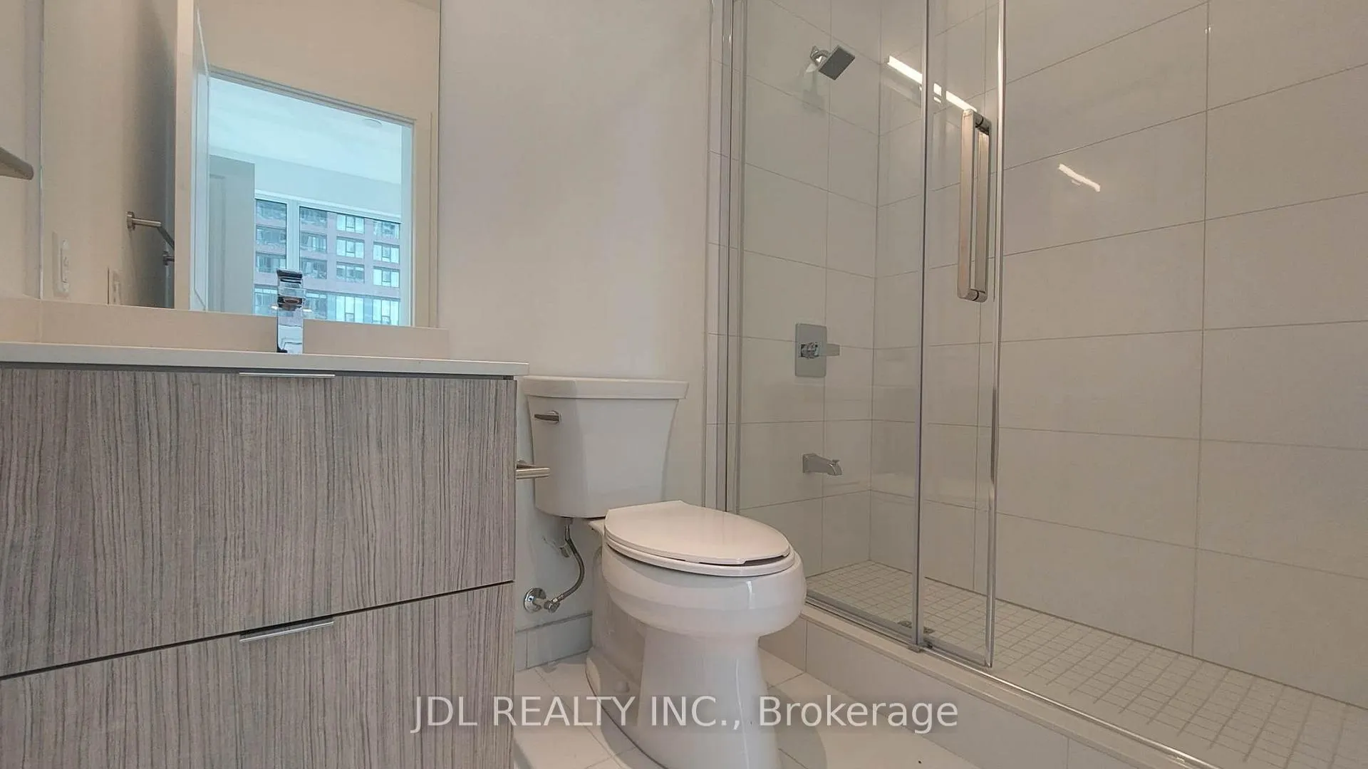 Photo 9 of Unit 3702, 395 Bloor Street E, Toronto, North St. James Town — HOMEH