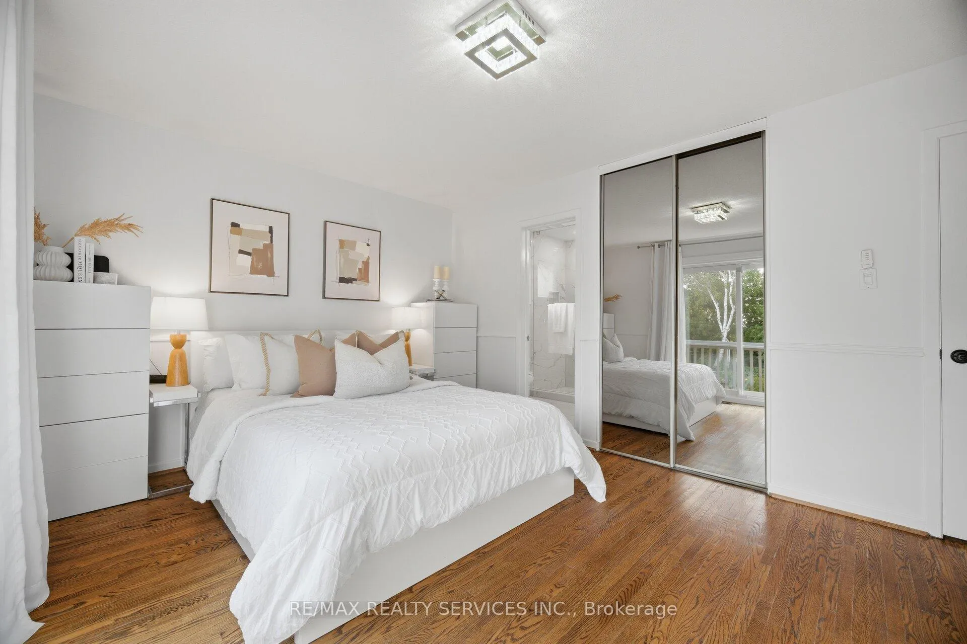 Photo 20 of 133 Romfield Circuit, Markham, Royal Orchard — HOMEH