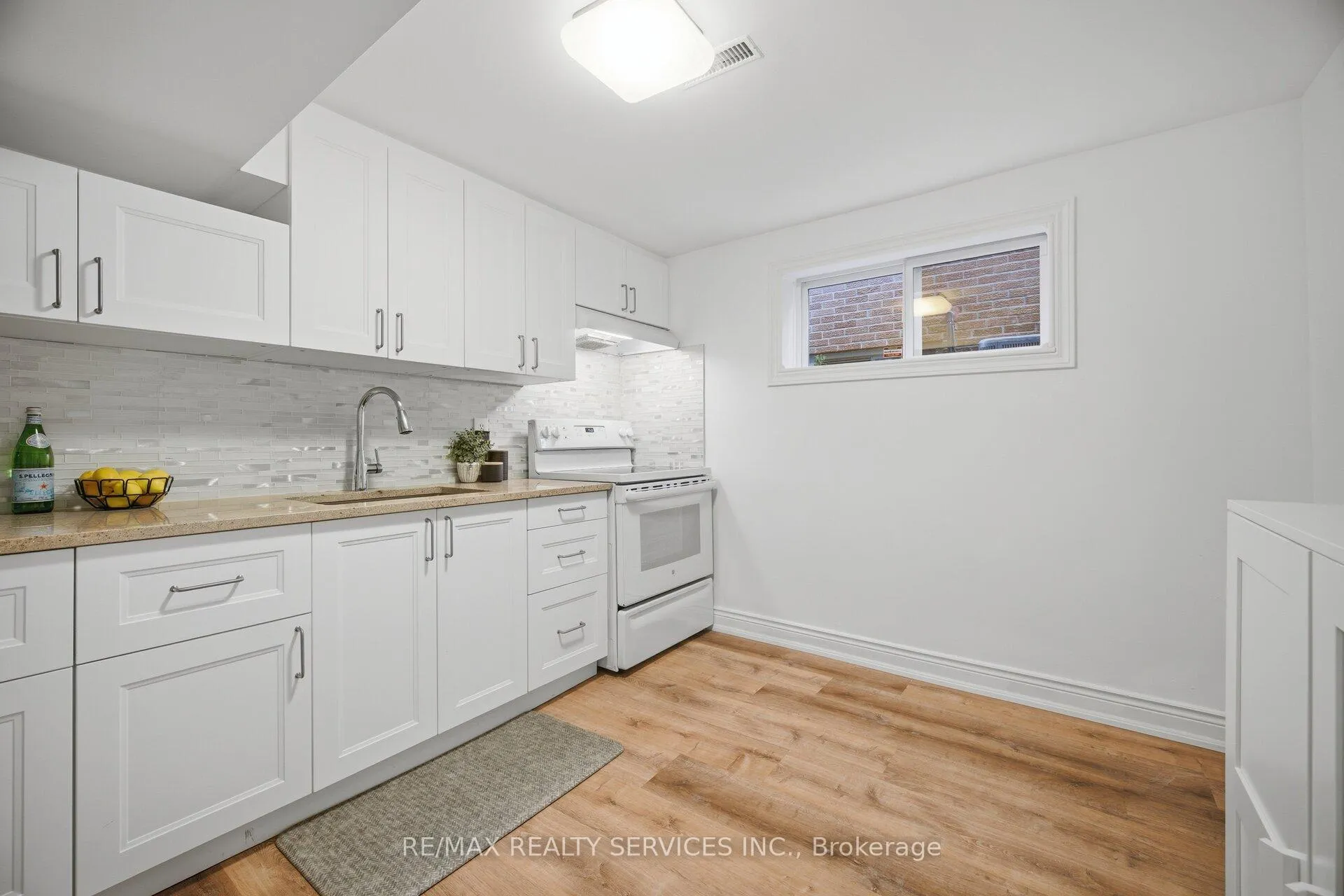 Photo 35 of 133 Romfield Circuit, Markham, Royal Orchard — HOMEH