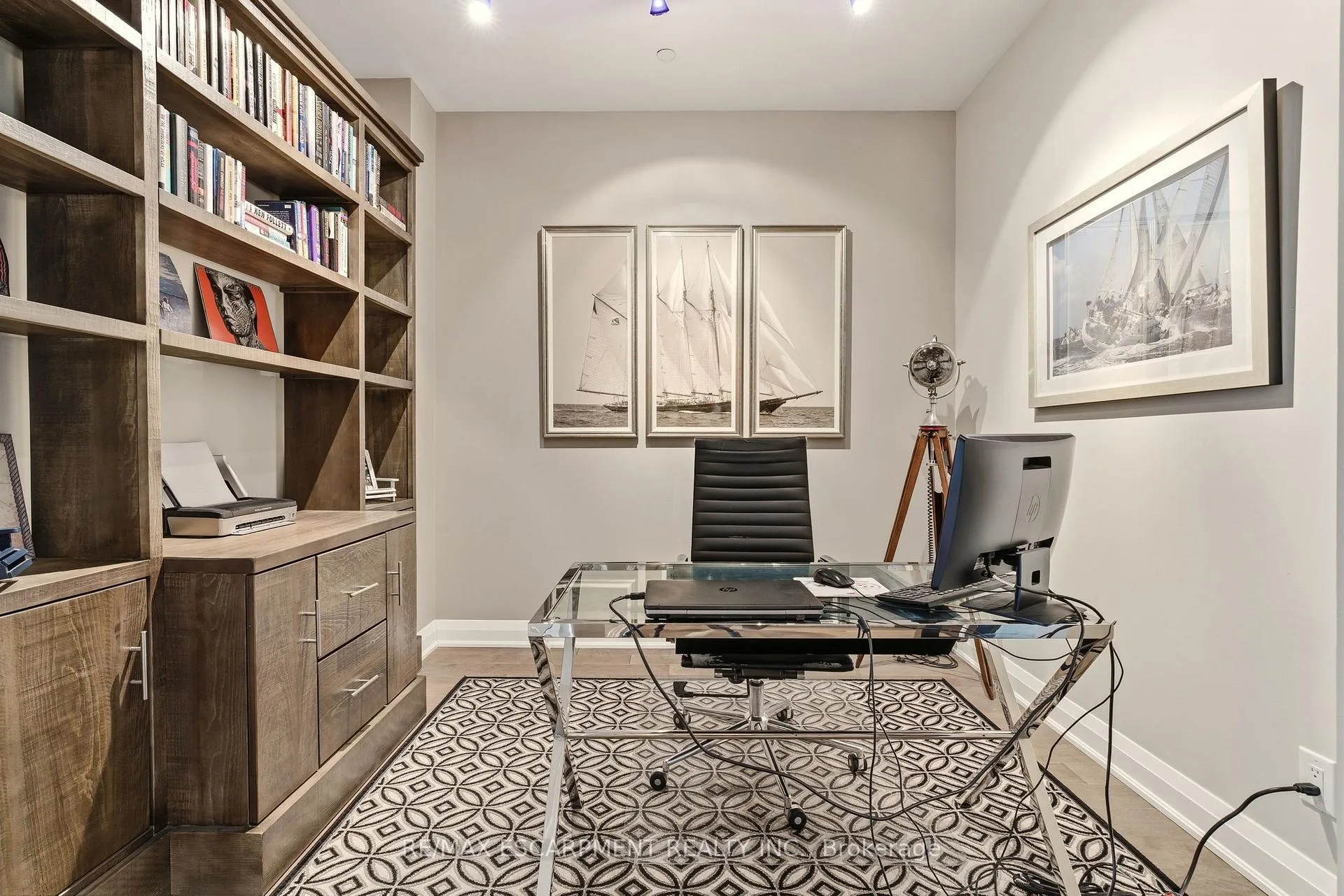 Photo 16 of Unit 703, 11 Bronte Road, Oakville, Bronte — HOMEH