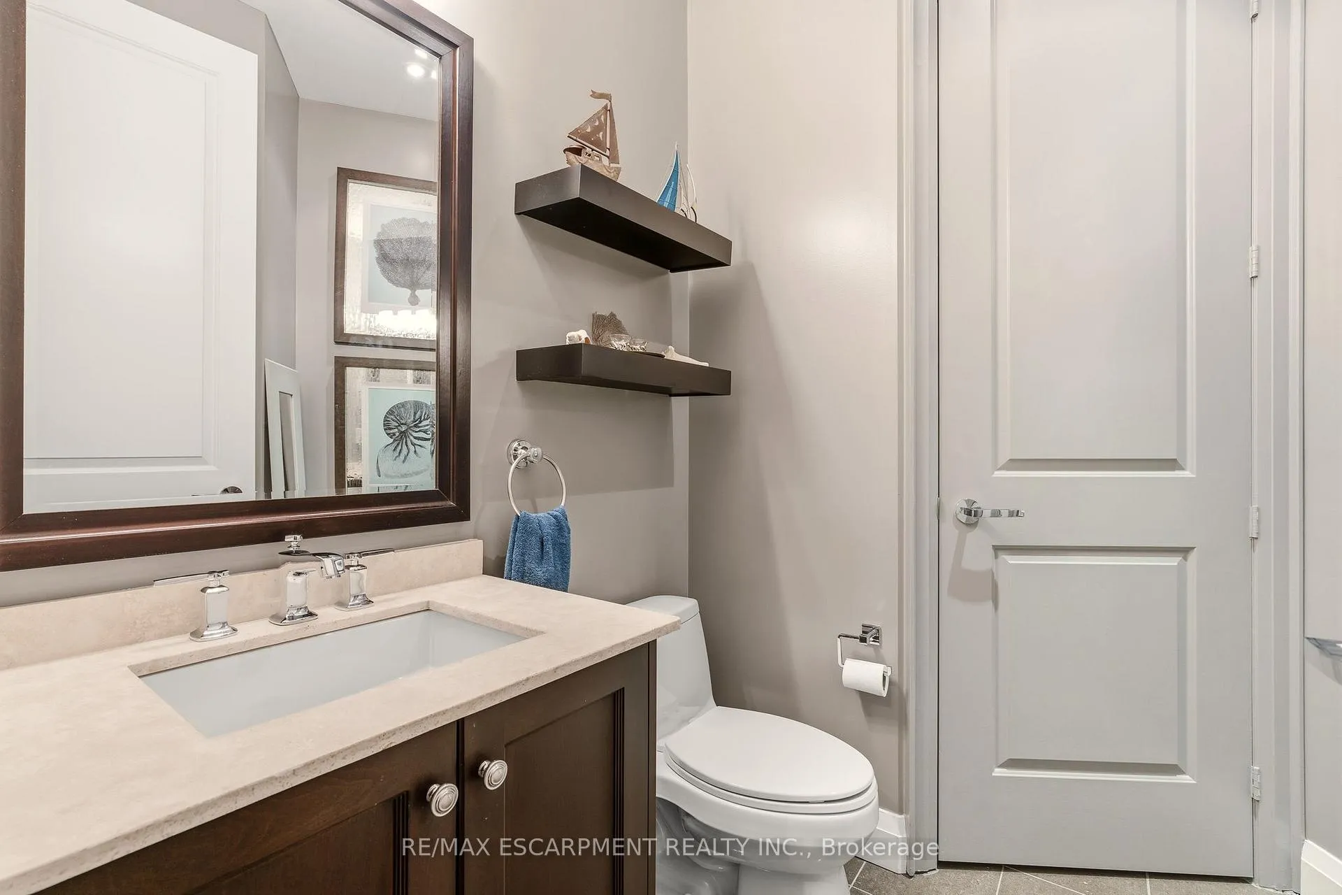 Photo 17 of Unit 703, 11 Bronte Road, Oakville, Bronte — HOMEH