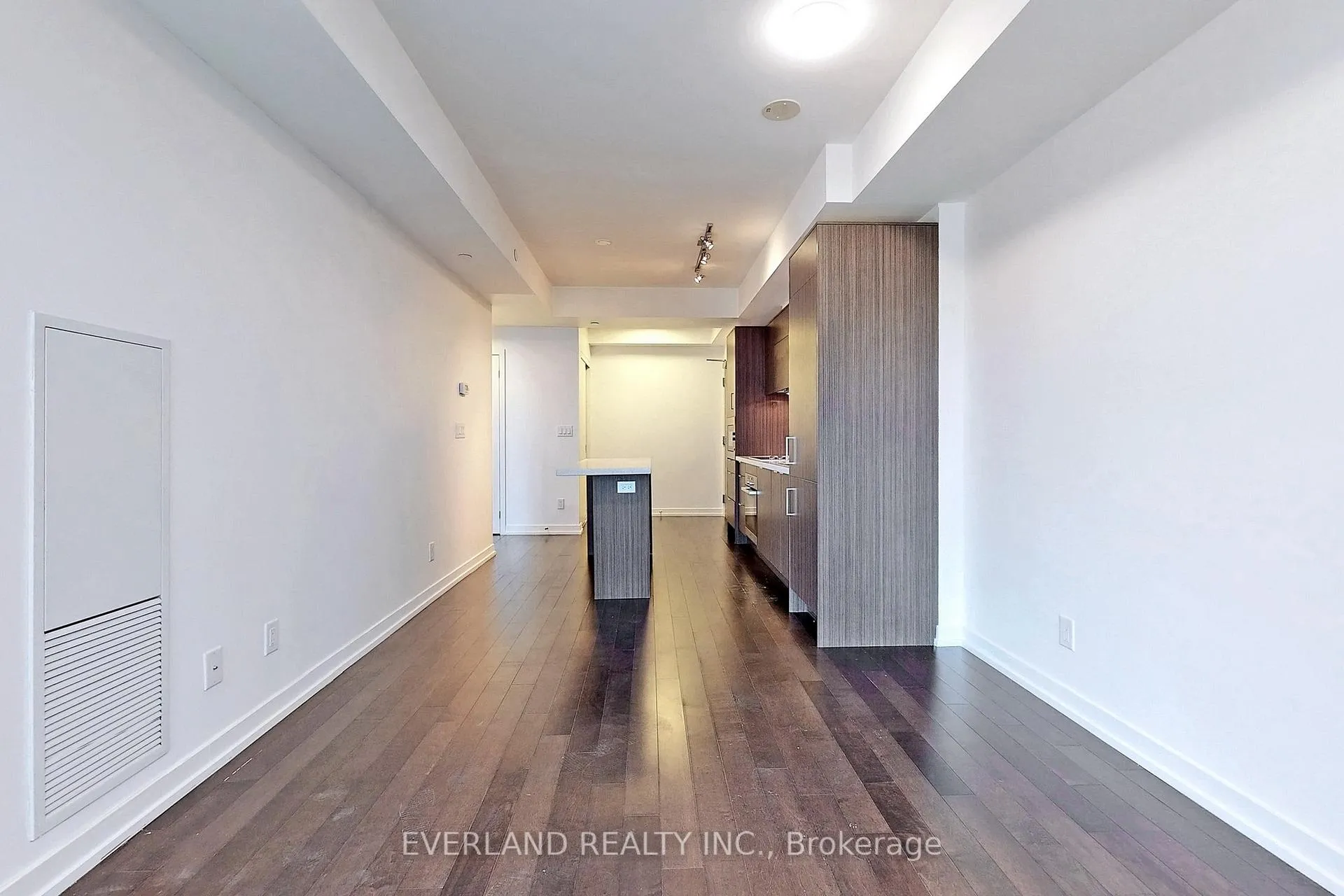 Photo 3 of Unit 1507, 21 Widmer Street, Toronto, Waterfront Communities — HOMEH