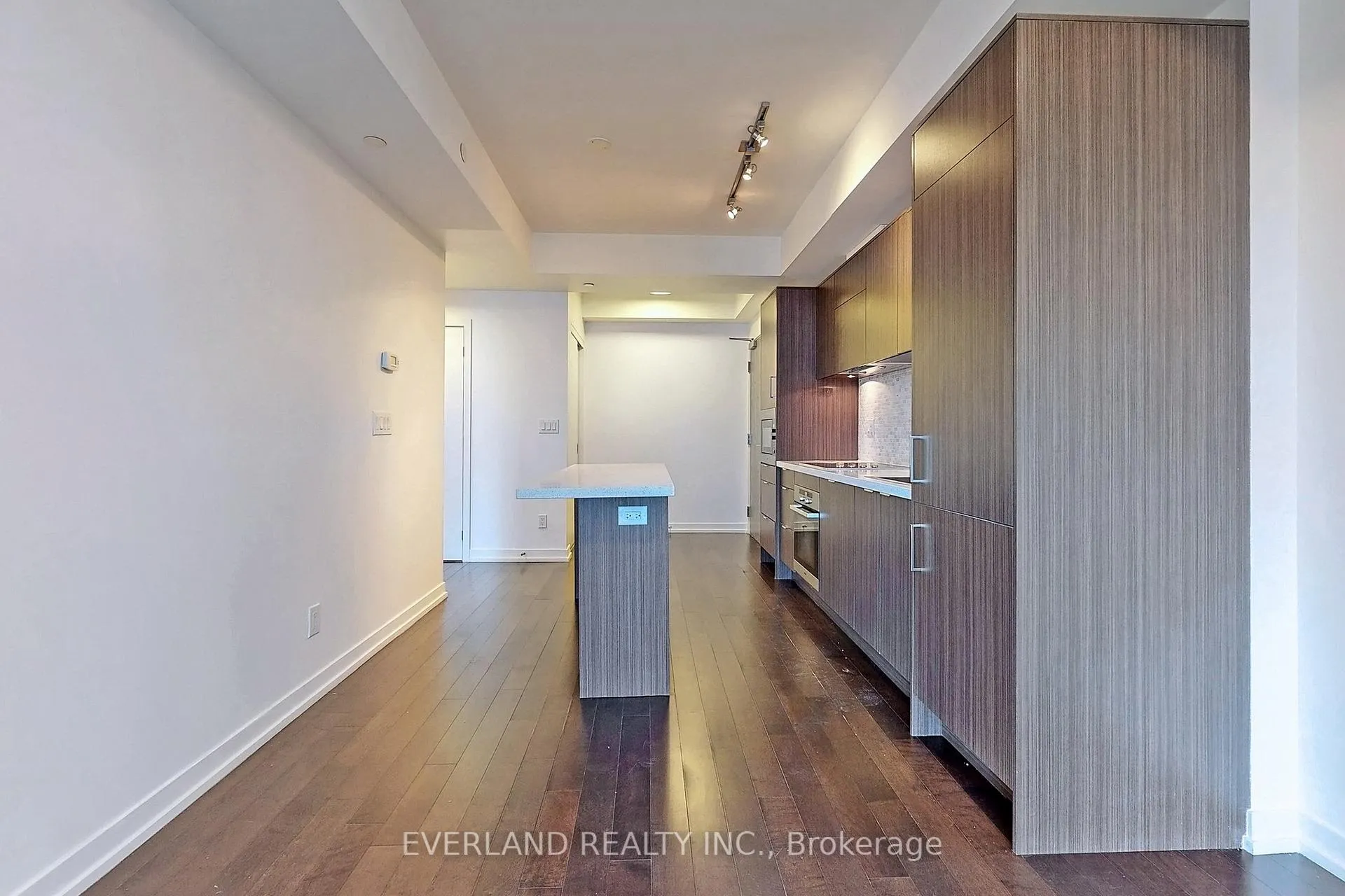 Photo 4 of Unit 1507, 21 Widmer Street, Toronto, Waterfront Communities — HOMEH
