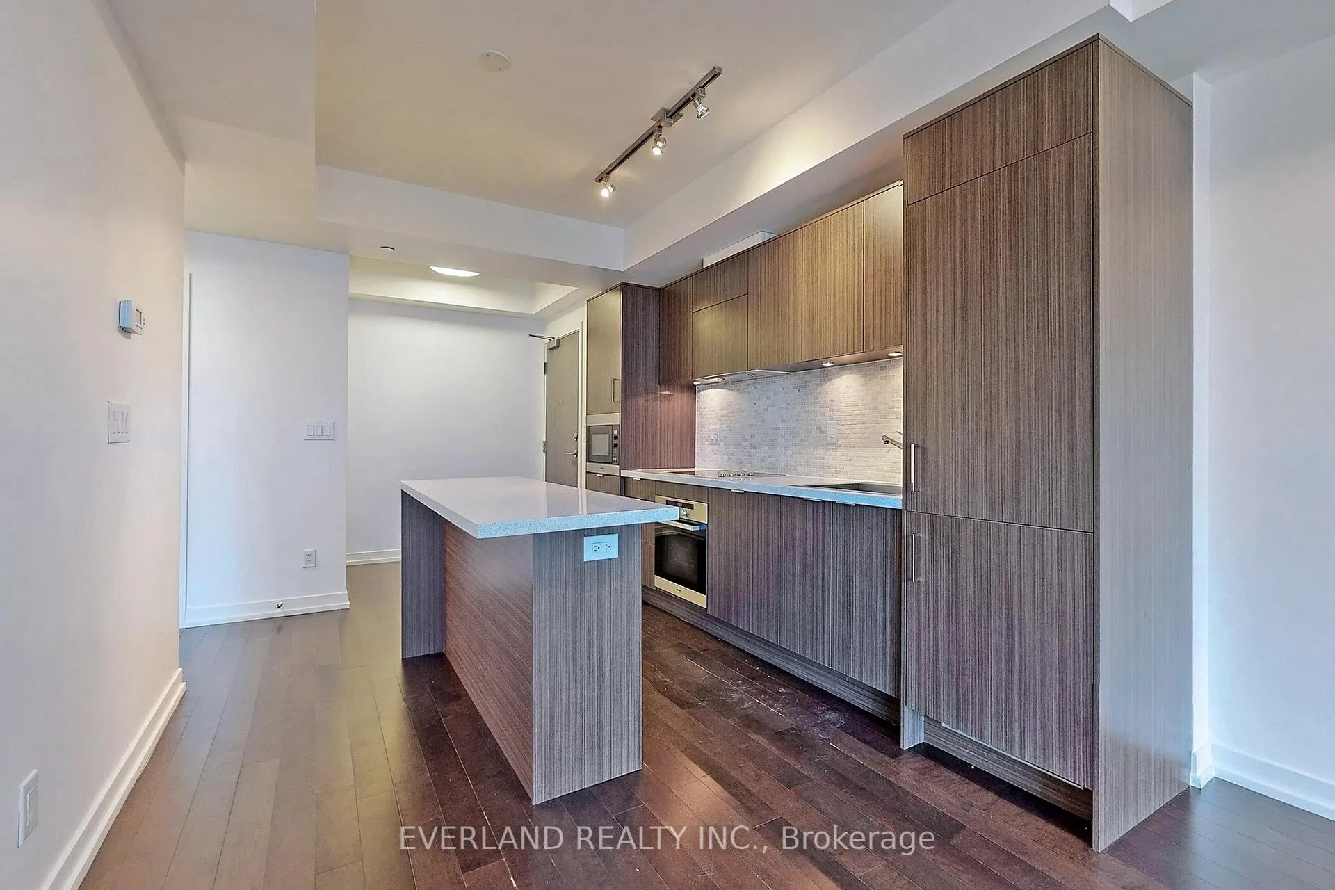 Photo 5 of Unit 1507, 21 Widmer Street, Toronto, Waterfront Communities — HOMEH