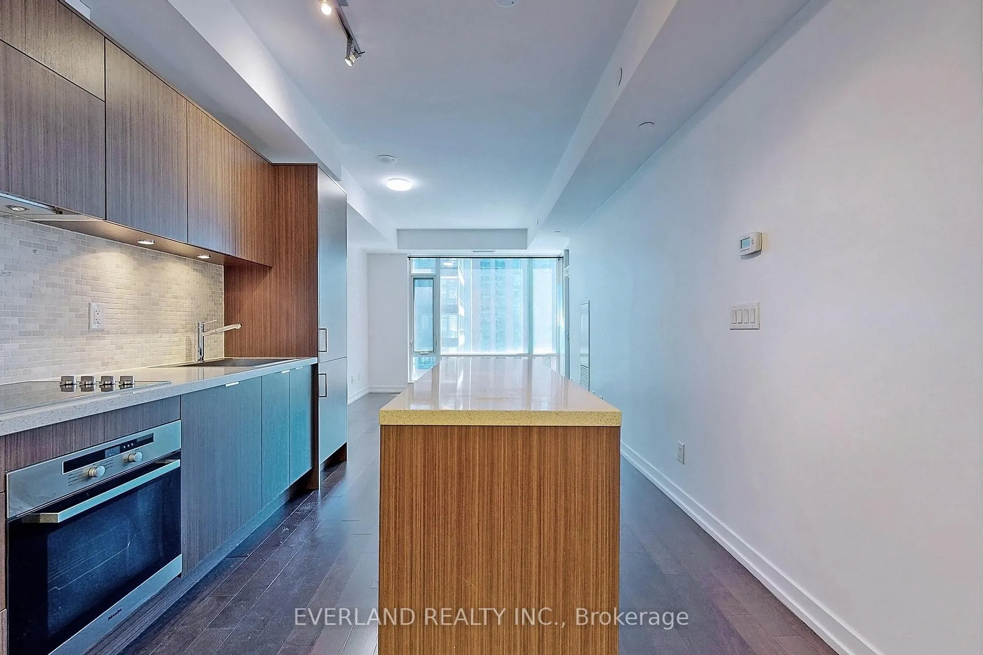 Photo 8 of Unit 1507, 21 Widmer Street, Toronto, Waterfront Communities — HOMEH