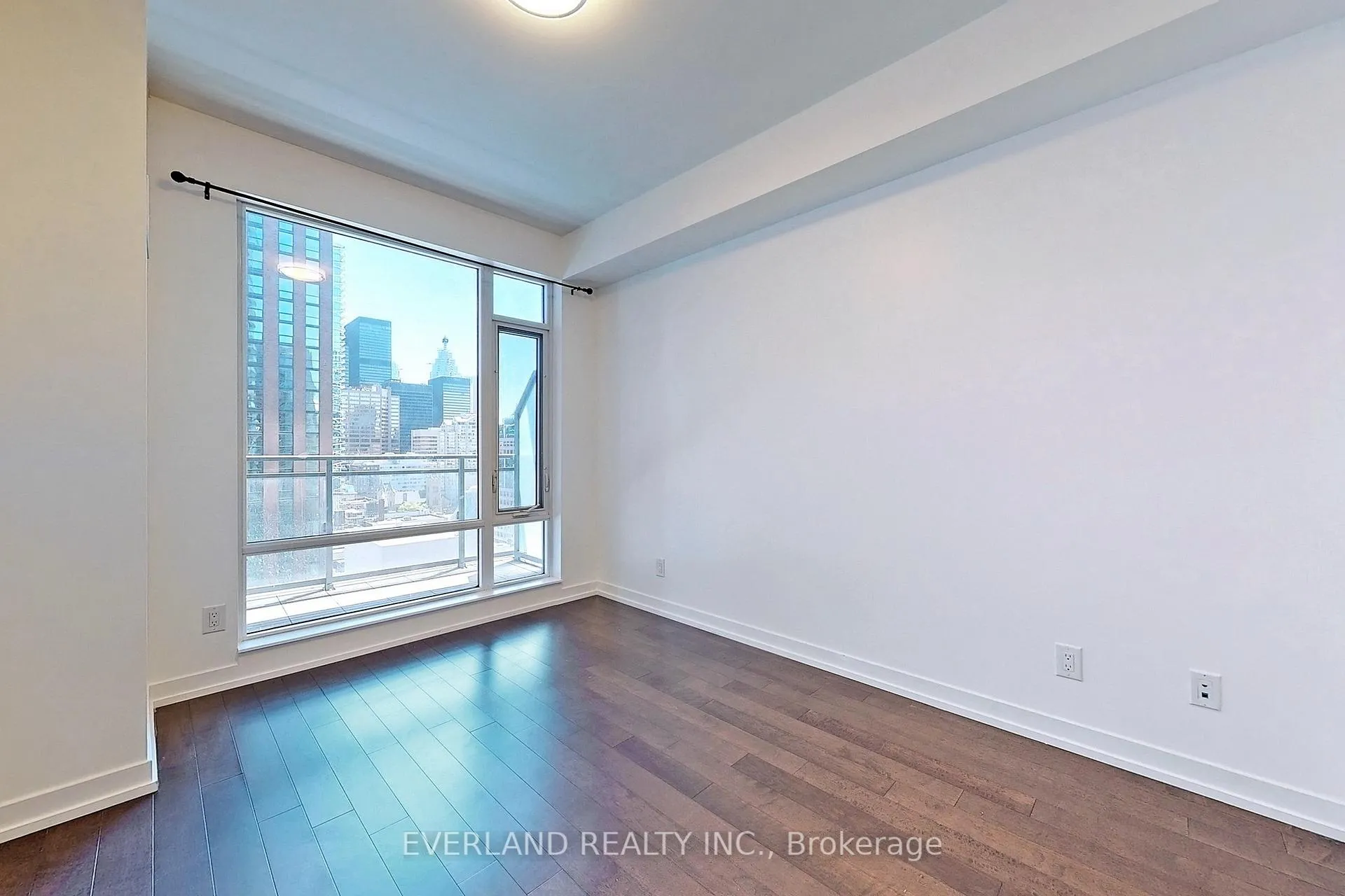 Photo 15 of Unit 1507, 21 Widmer Street, Toronto, Waterfront Communities — HOMEH
