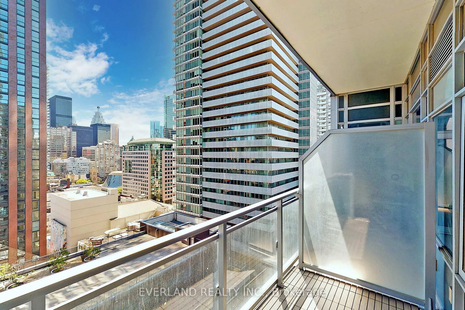 Photo 24 of Unit 1507, 21 Widmer Street, Toronto, Waterfront Communities — HOMEH