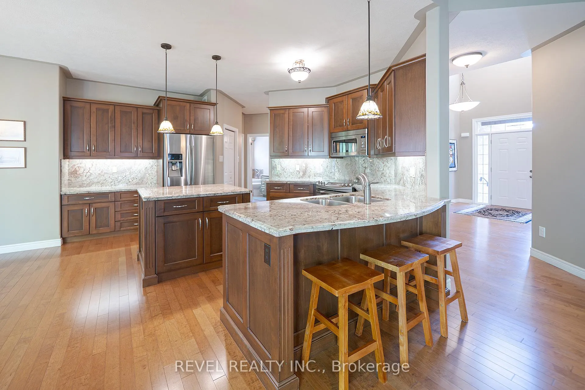 Photo 9 of 37 Mulberry Lane, Norfolk, Port Dover — HOMEH