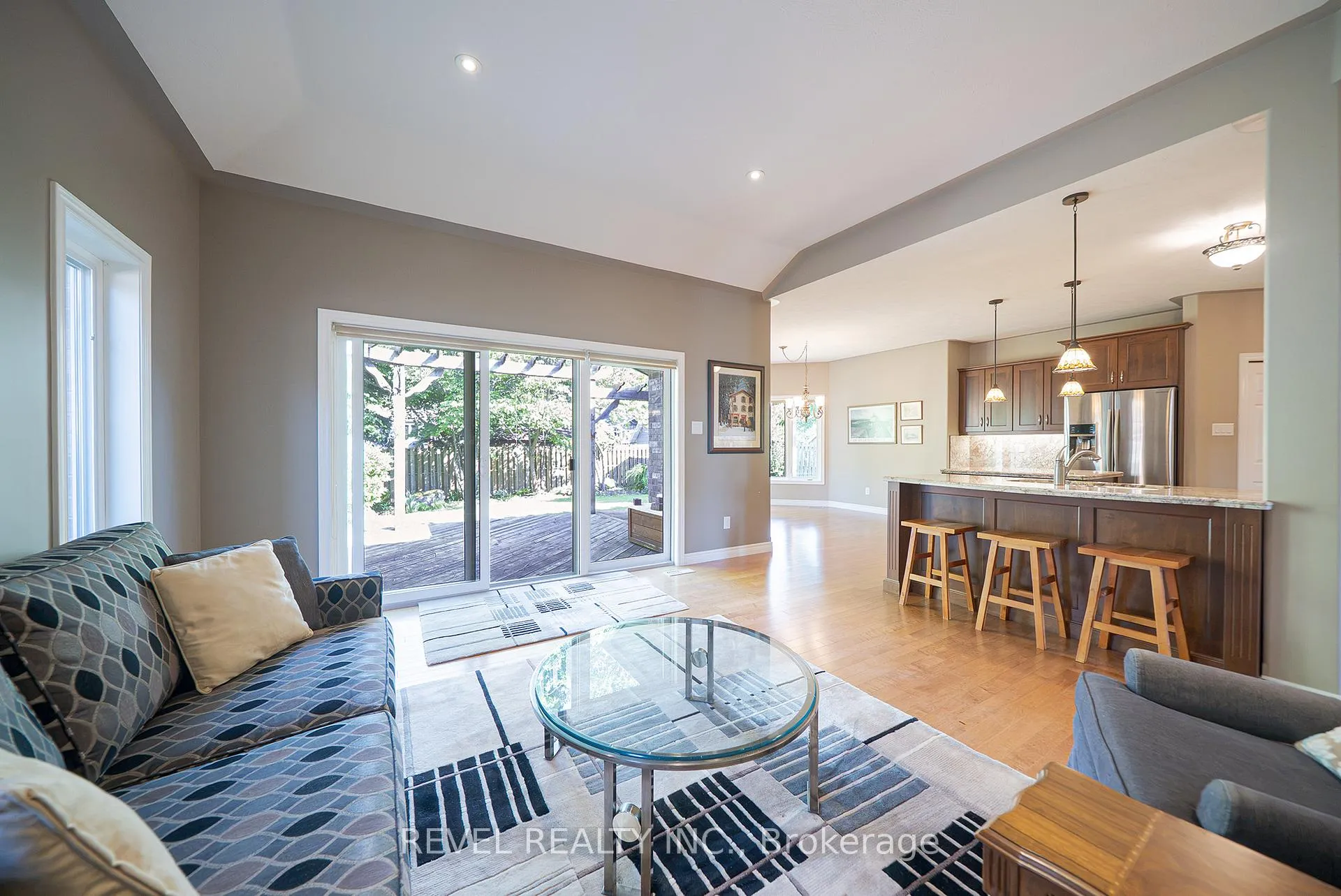 Photo 11 of 37 Mulberry Lane, Norfolk, Port Dover — HOMEH