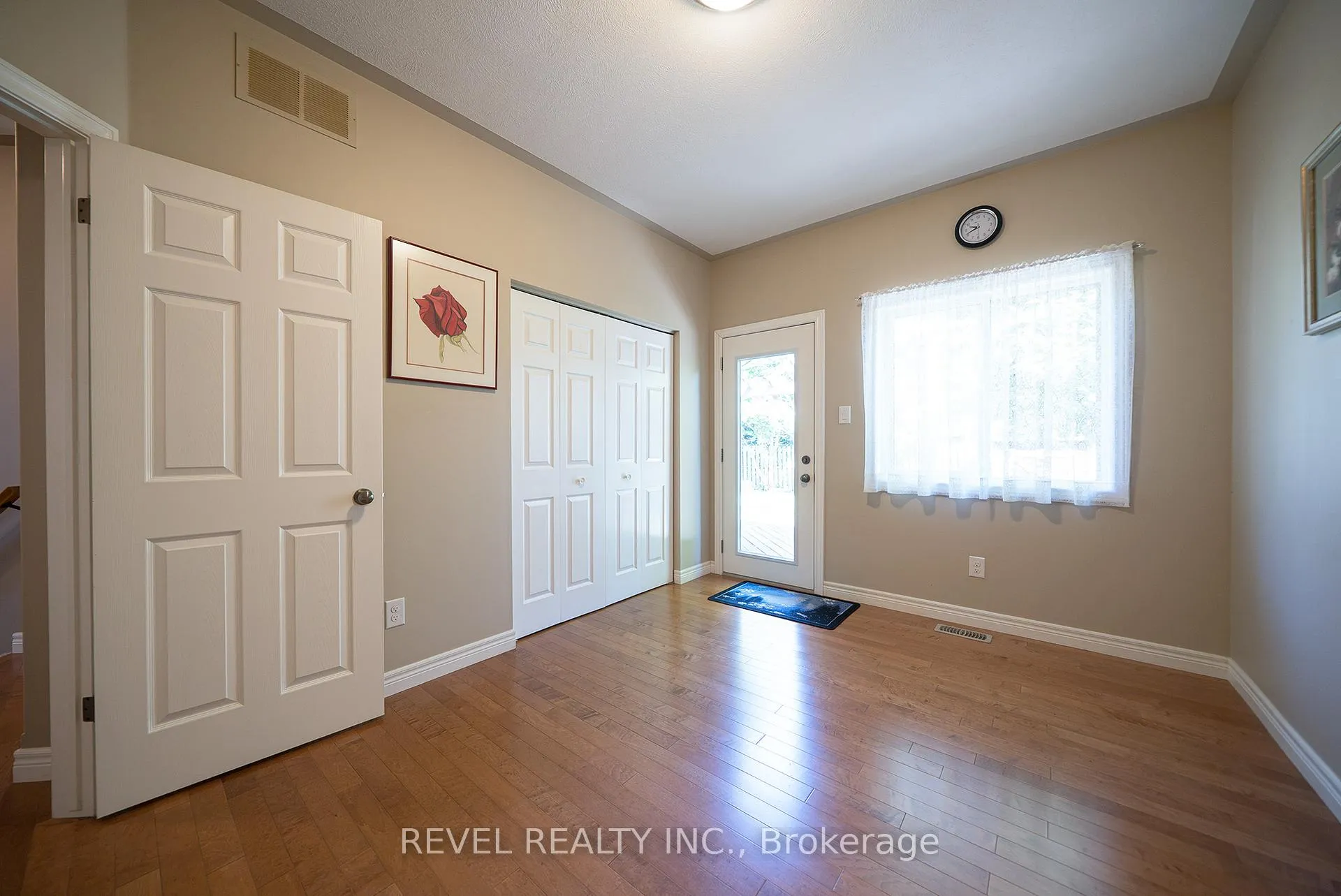Photo 20 of 37 Mulberry Lane, Norfolk, Port Dover — HOMEH