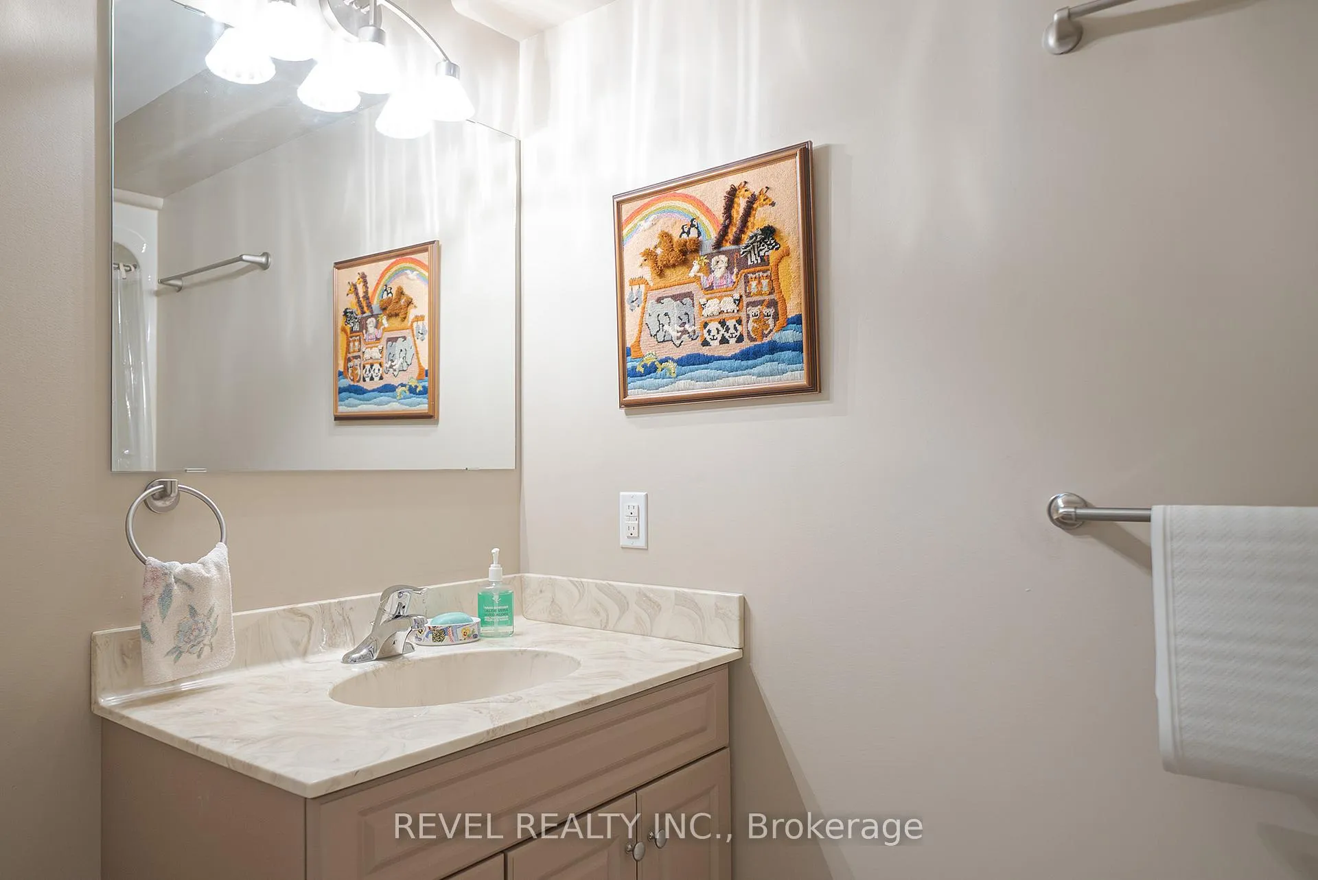 Photo 24 of 37 Mulberry Lane, Norfolk, Port Dover — HOMEH