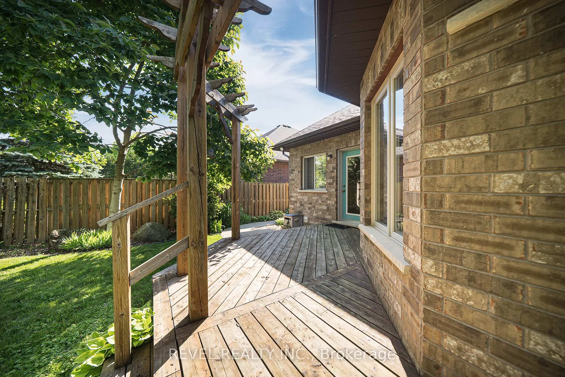 Photo 26 of 37 Mulberry Lane, Norfolk, Port Dover — HOMEH