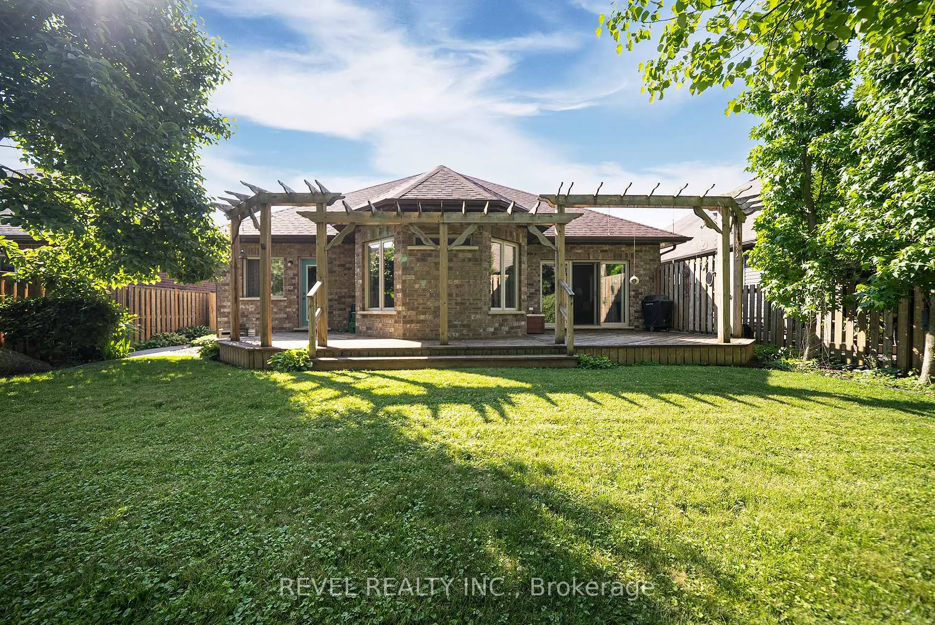 Photo 29 of 37 Mulberry Lane, Norfolk, Port Dover — HOMEH