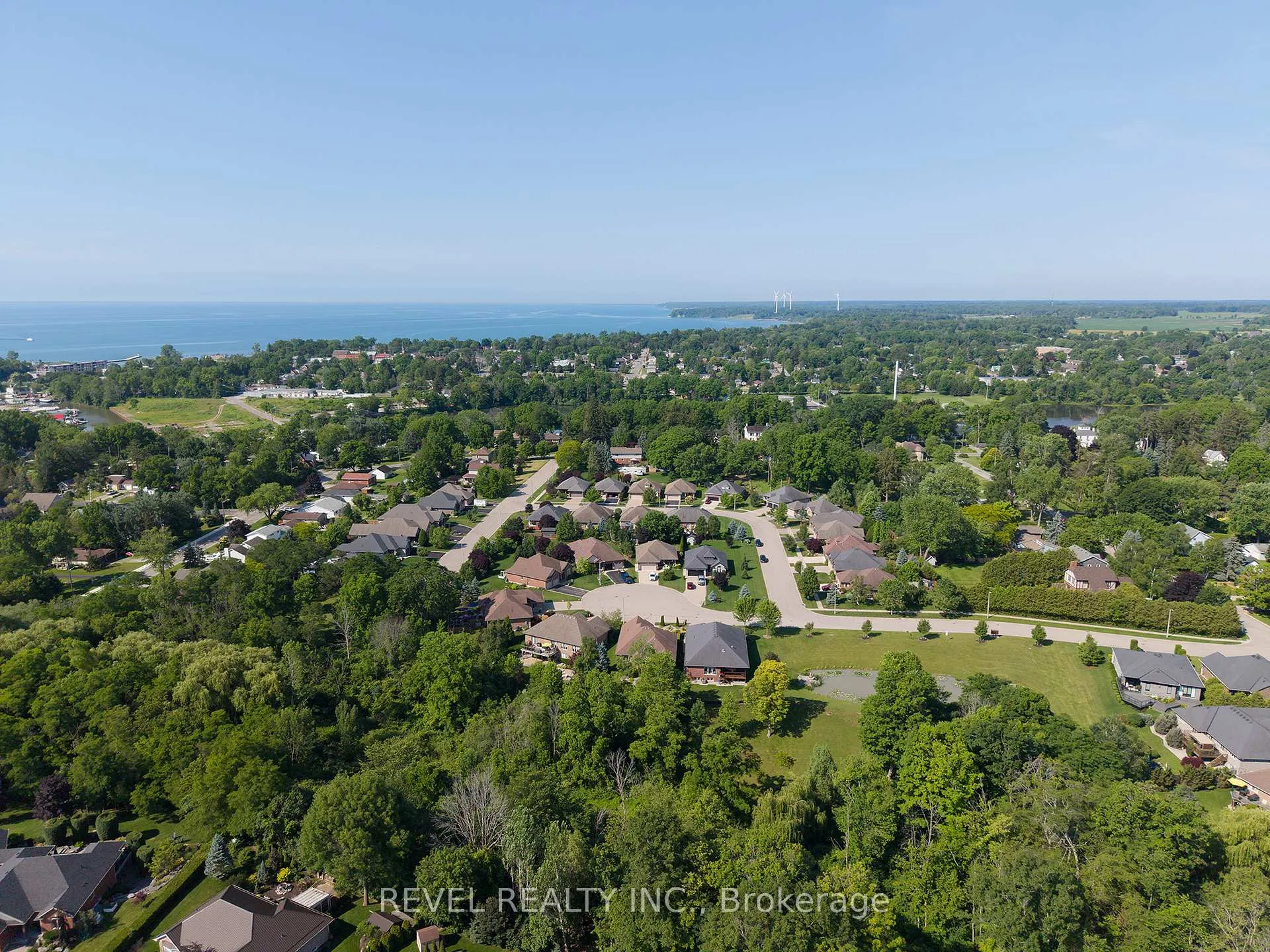 Photo 38 of 37 Mulberry Lane, Norfolk, Port Dover — HOMEH