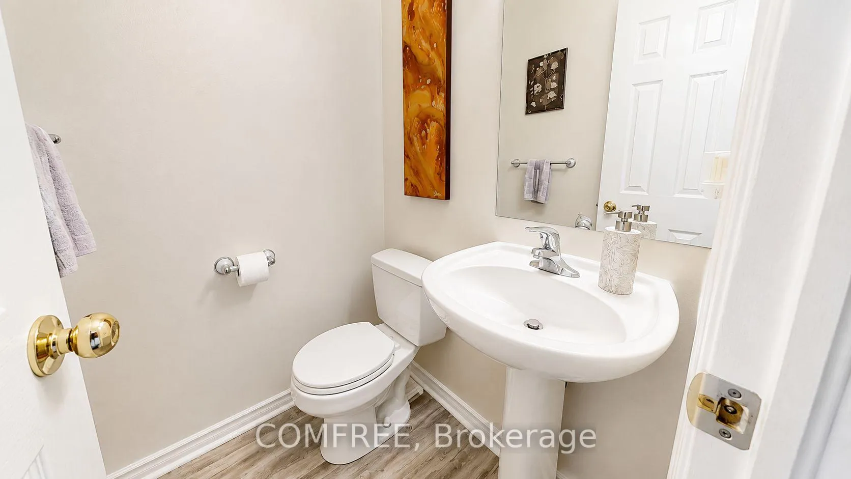 Photo 10 of 459 Moffatt Street, Carleton Place, Carleton Place — HOMEH