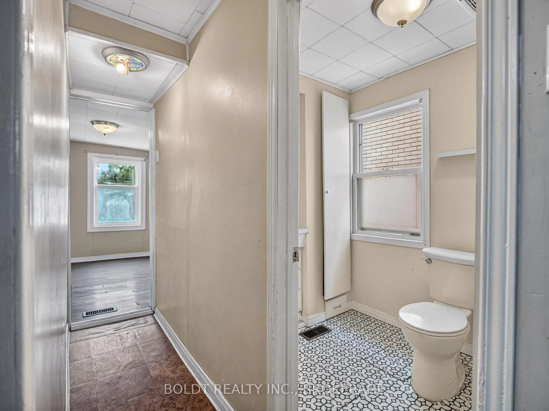 Photo 14 of 78 Maple Street, St. Catharines, Downtown — HOMEH
