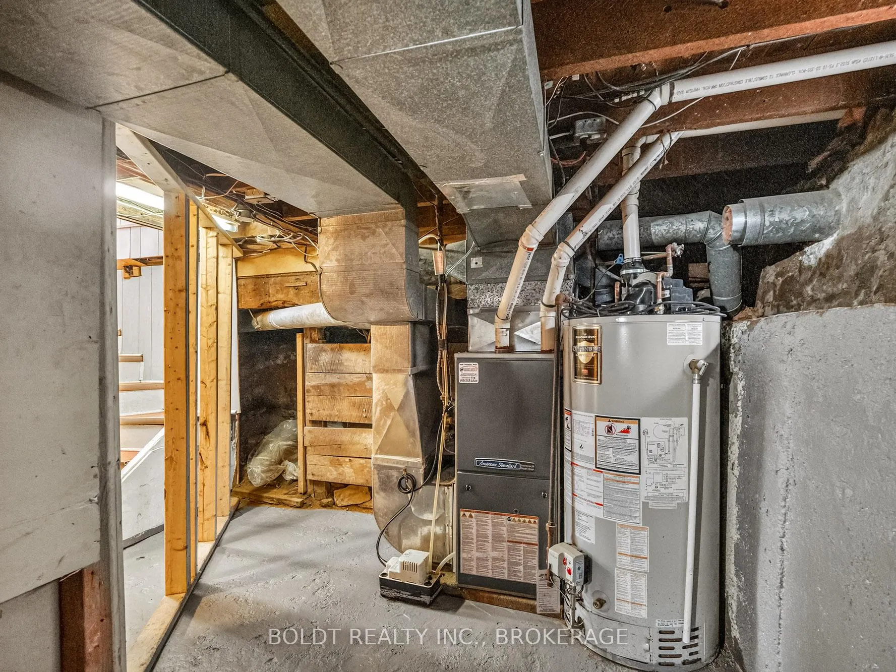 Photo 18 of 78 Maple Street, St. Catharines, Downtown — HOMEH