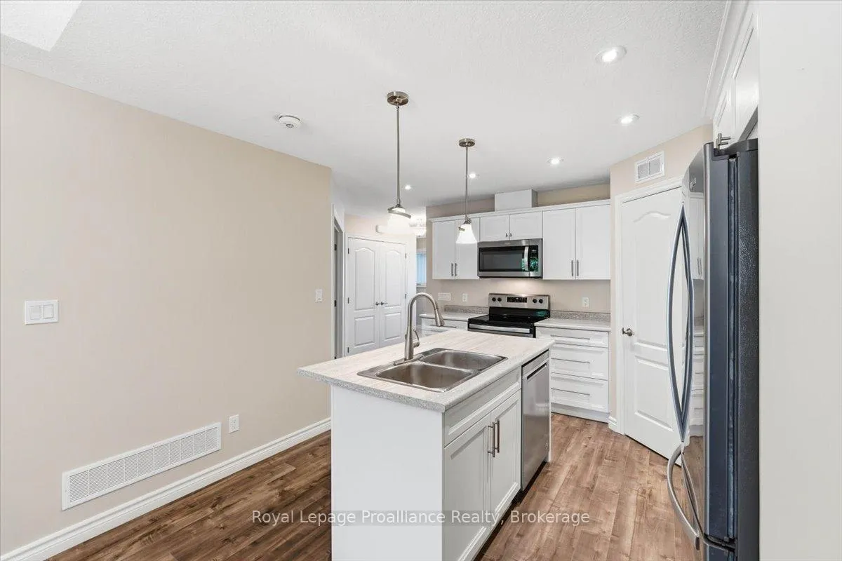 Photo 14 of 60 Conger Drive, Prince Edward County, Wellington — HOMEH