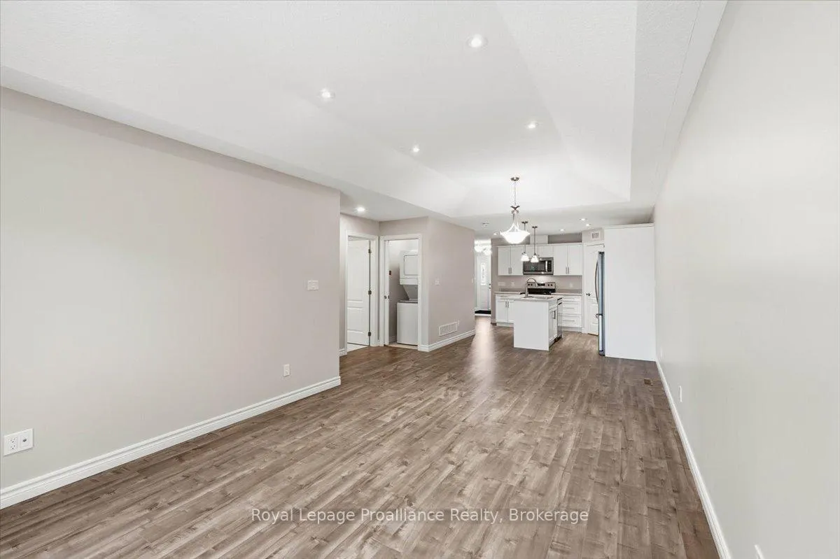 Photo 16 of 60 Conger Drive, Prince Edward County, Wellington — HOMEH