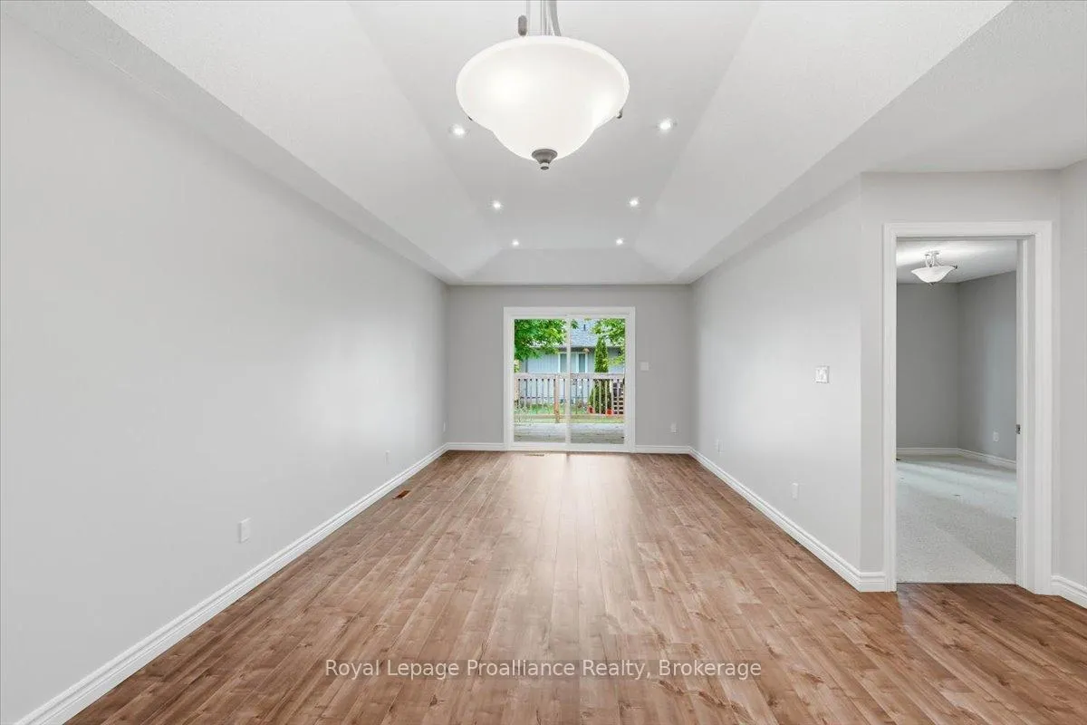 Photo 17 of 60 Conger Drive, Prince Edward County, Wellington — HOMEH