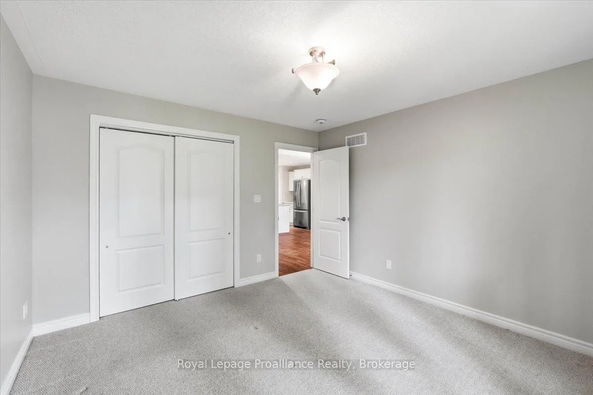 Photo 20 of 60 Conger Drive, Prince Edward County, Wellington — HOMEH