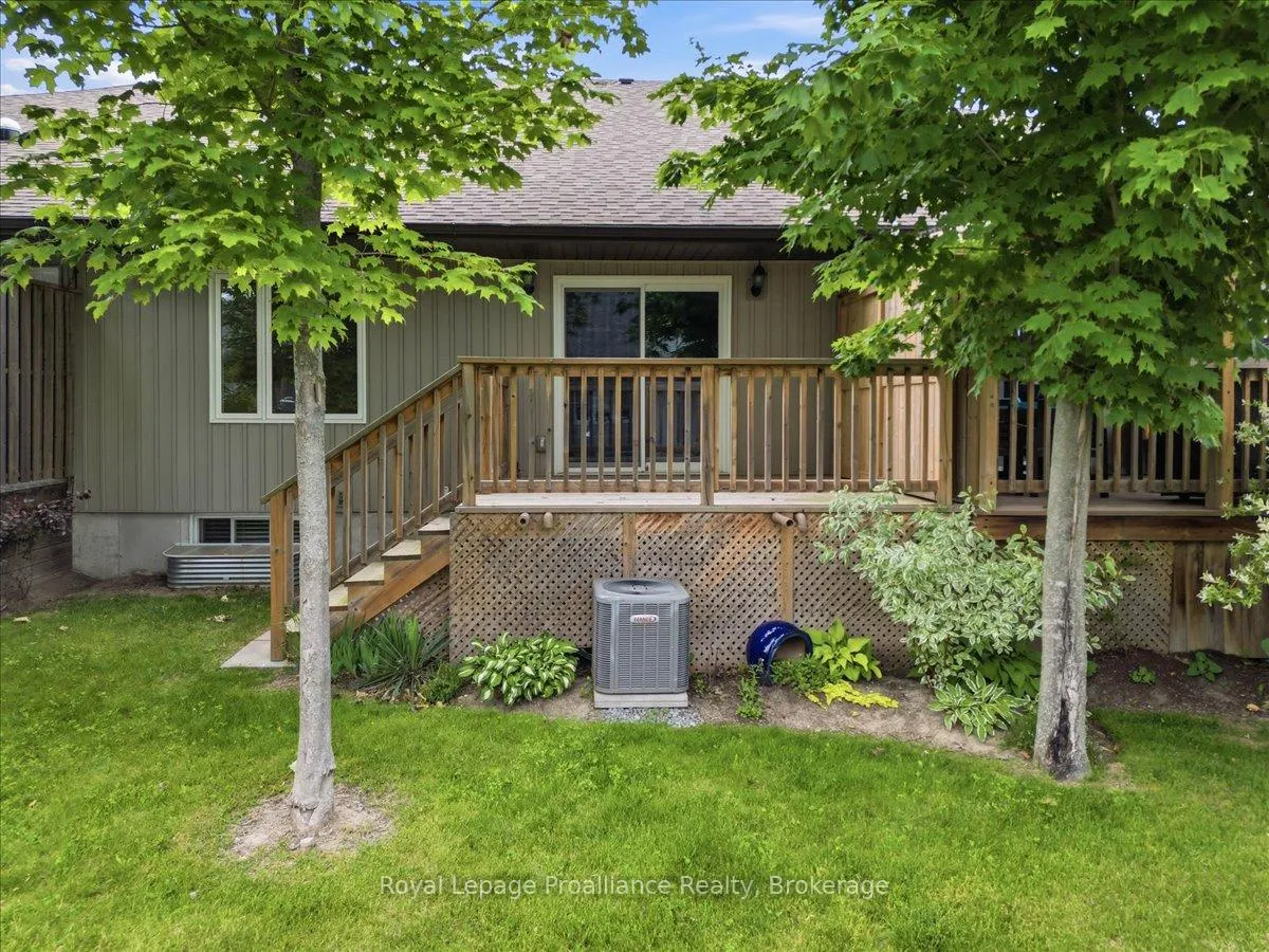 Photo 32 of 60 Conger Drive, Prince Edward County, Wellington — HOMEH