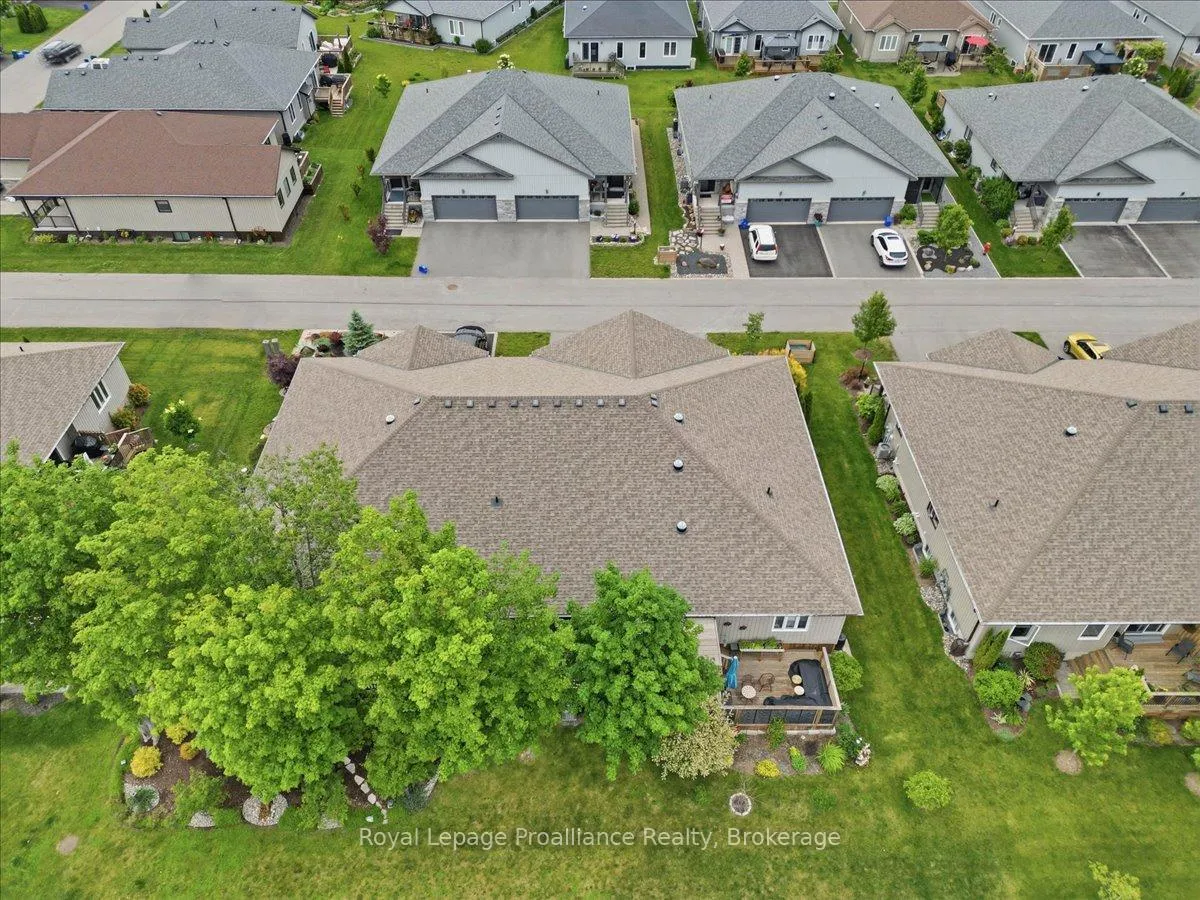 Photo 33 of 60 Conger Drive, Prince Edward County, Wellington — HOMEH