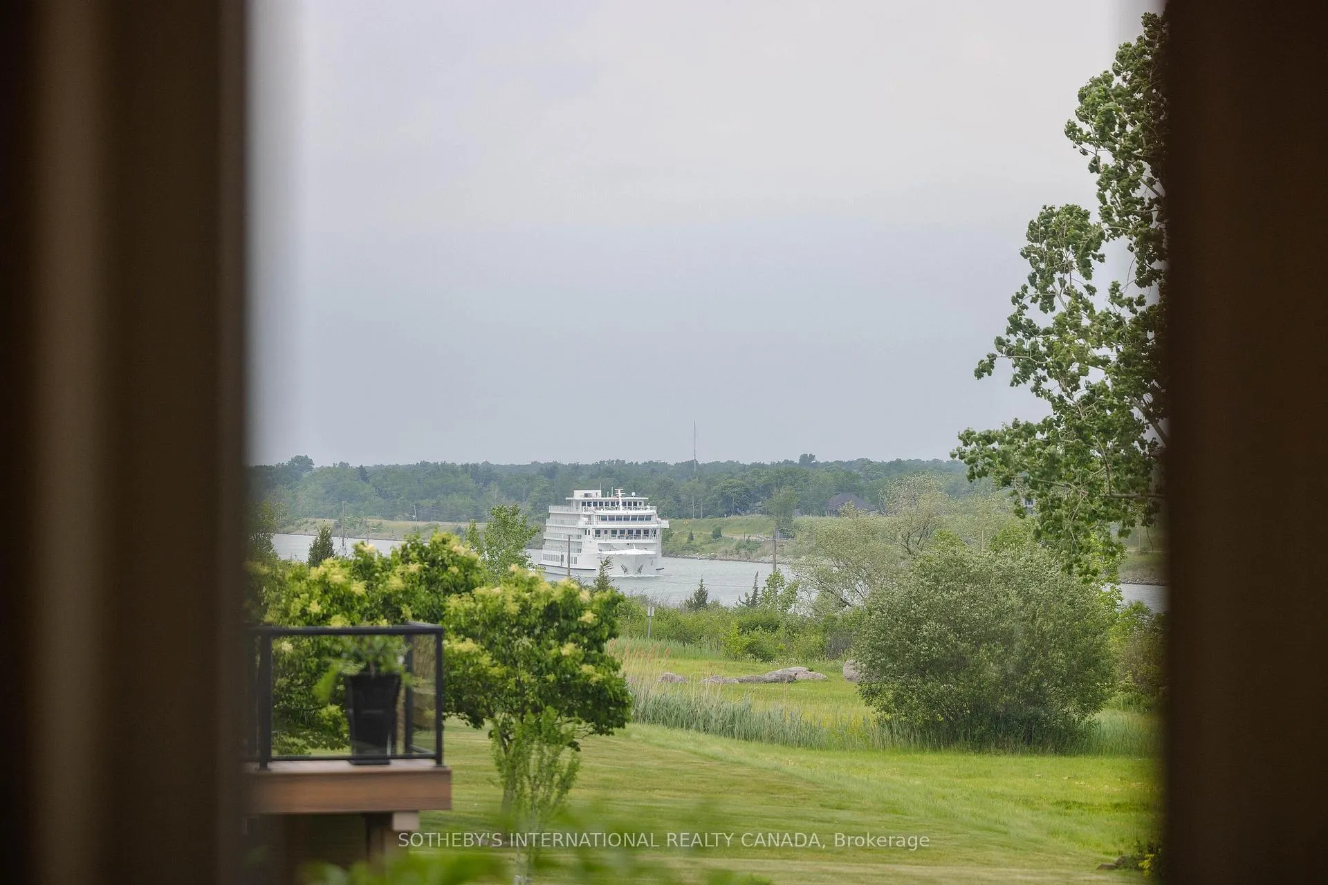 Photo 39 of 208 Muirfield Trail, Welland, Hwy 406/Welland — HOMEH