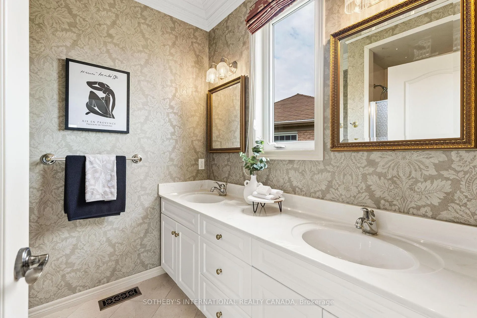 Photo 19 of 208 Muirfield Trail, Welland, Hwy 406/Welland — HOMEH