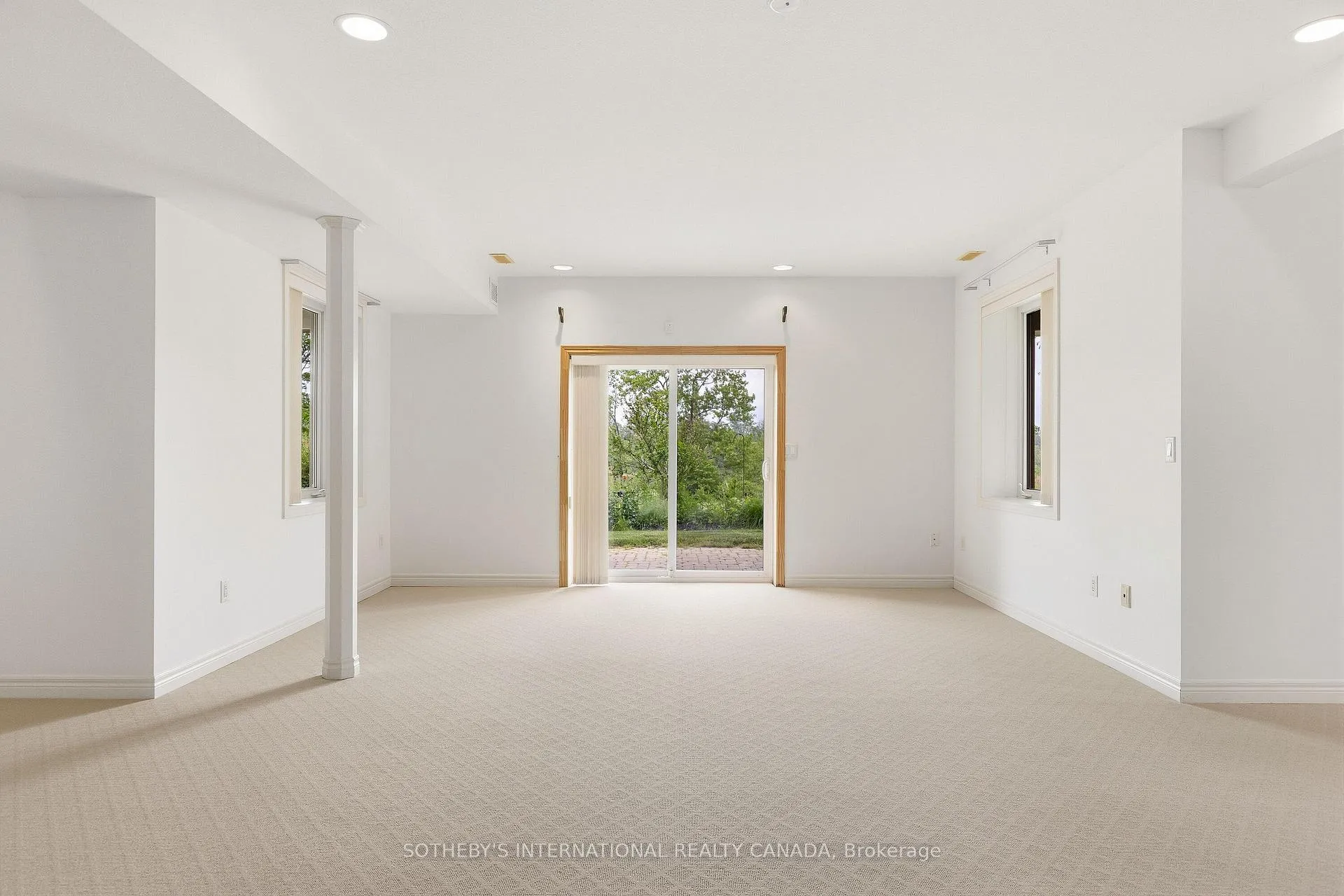 Photo 24 of 208 Muirfield Trail, Welland, Hwy 406/Welland — HOMEH
