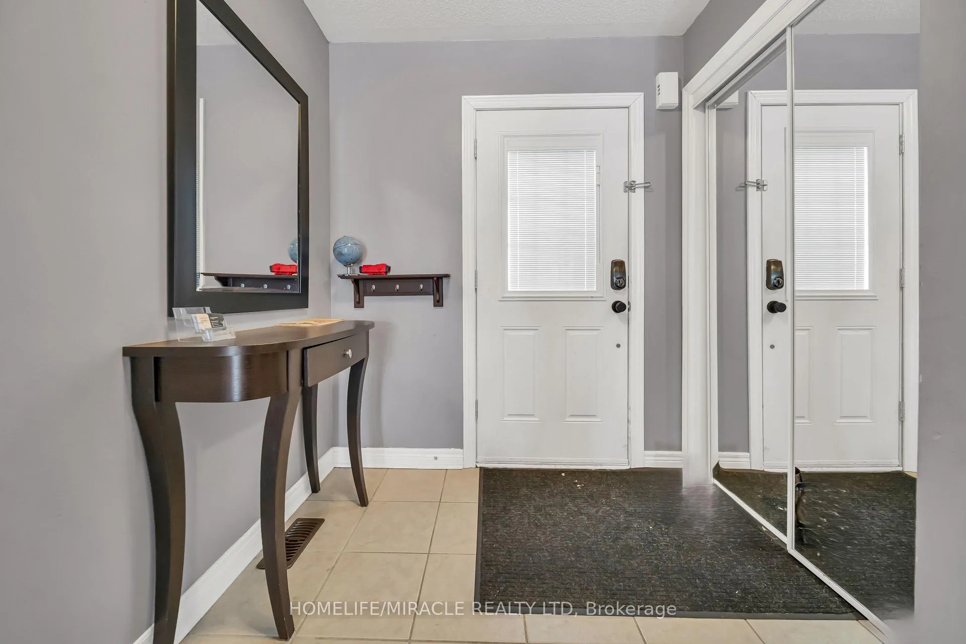 Photo 5 of 51 Touchette Drive, Barrie, Holly — HOMEH