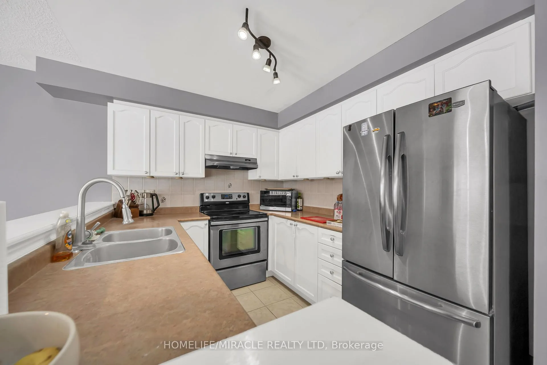 Photo 16 of 51 Touchette Drive, Barrie, Holly — HOMEH