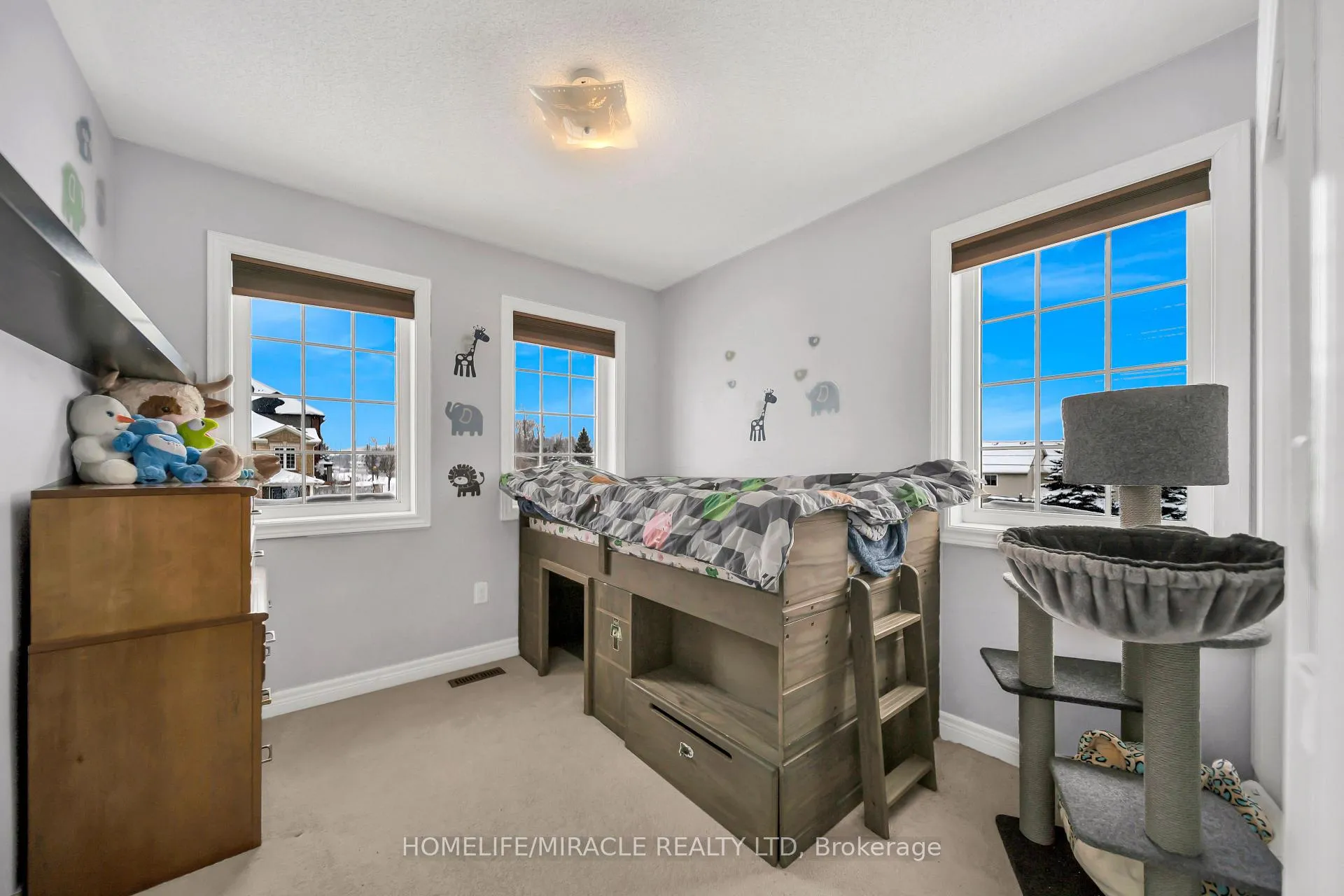 Photo 25 of 51 Touchette Drive, Barrie, Holly — HOMEH