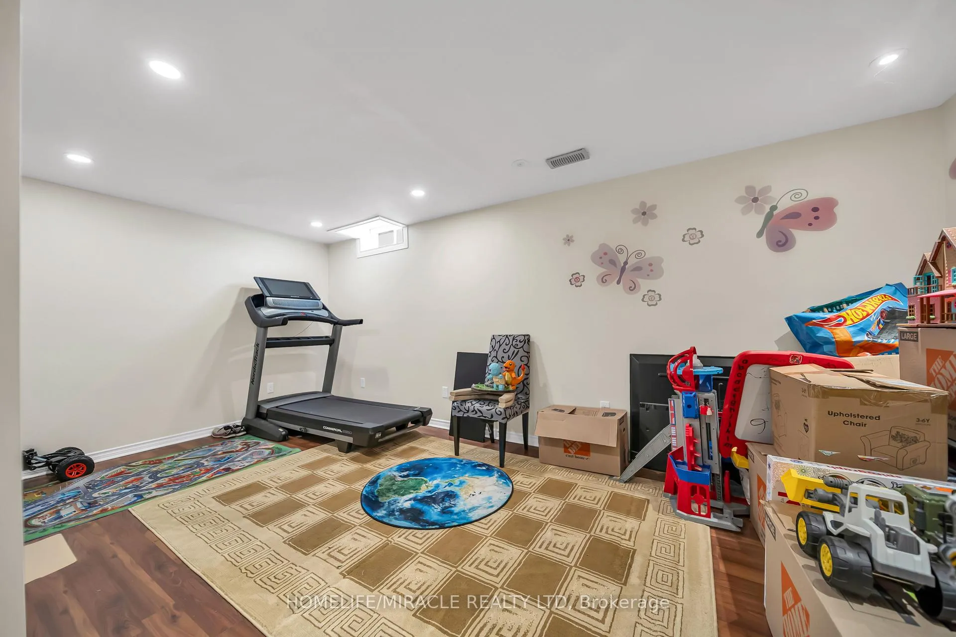 Photo 32 of 51 Touchette Drive, Barrie, Holly — HOMEH
