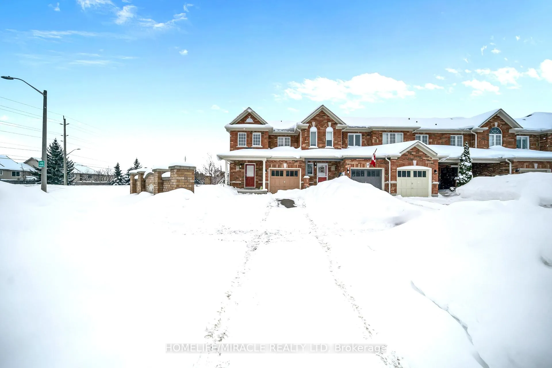 Photo 37 of 51 Touchette Drive, Barrie, Holly — HOMEH