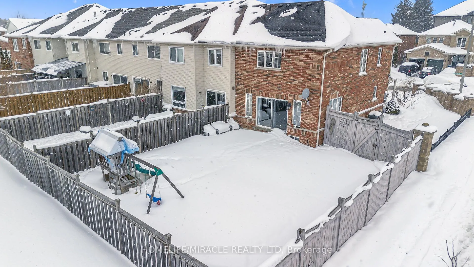 Photo 39 of 51 Touchette Drive, Barrie, Holly — HOMEH