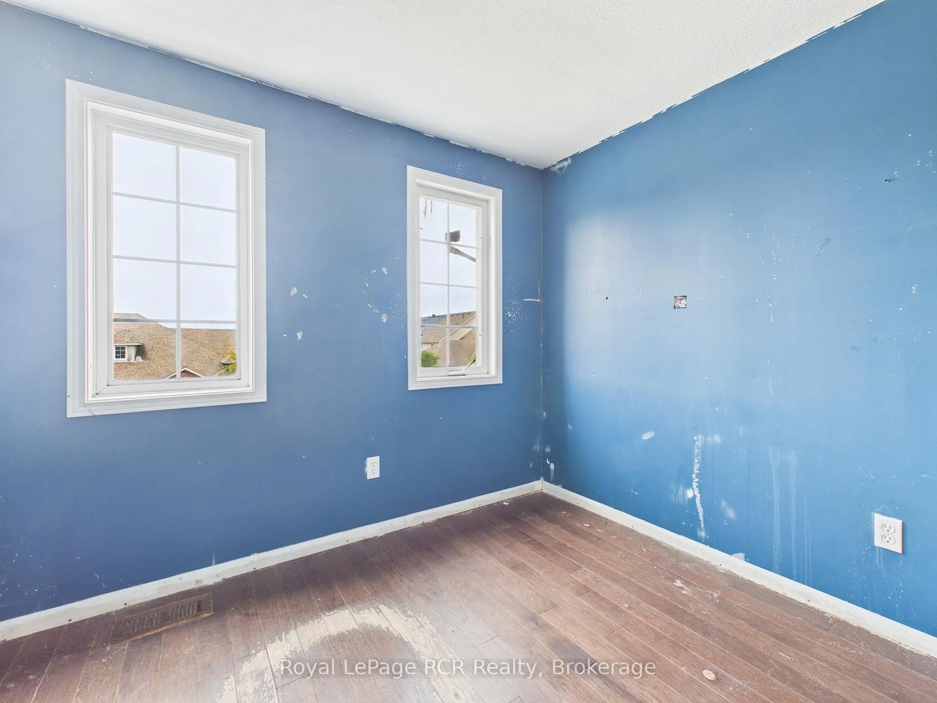 Photo 24 of 11 Wallace Street, New Tecumseth, Alliston — HOMEH