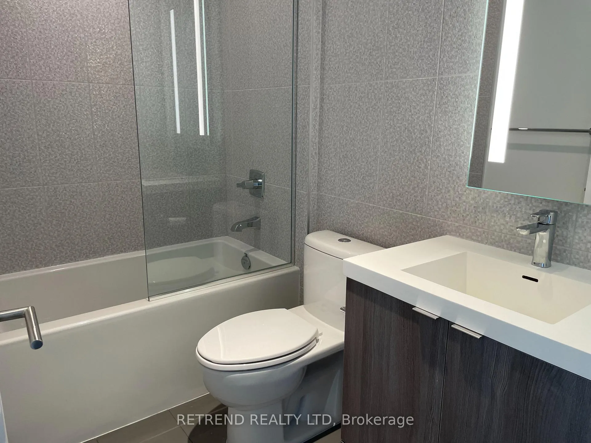 Photo 8 of Unit 2409, 575 Bloor Street E, Toronto, North St. James Town — HOMEH