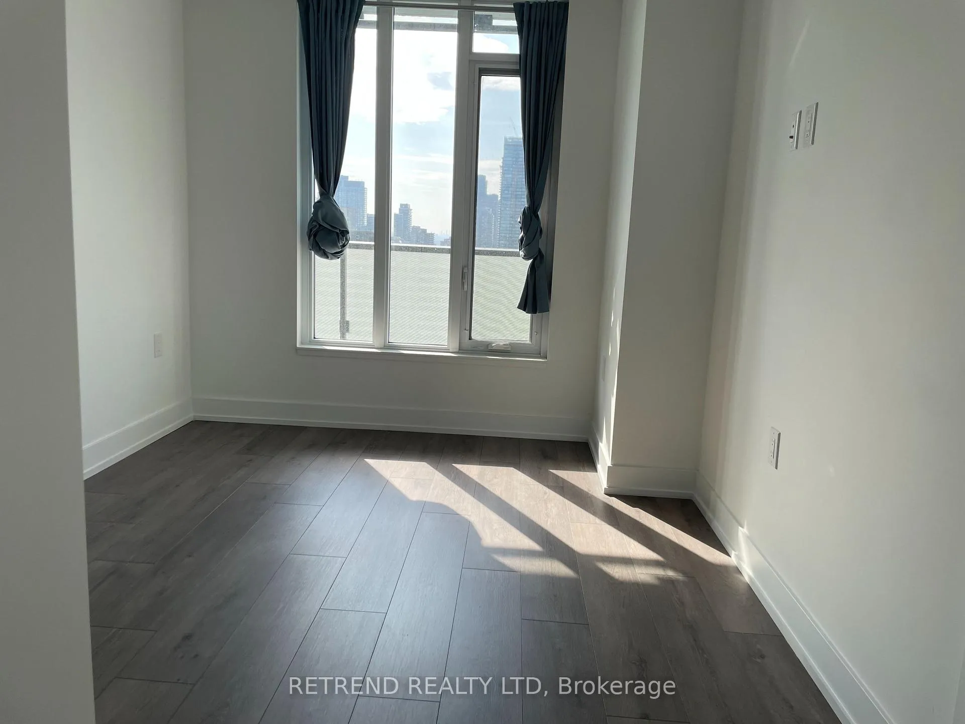 Photo 16 of Unit 2409, 575 Bloor Street E, Toronto, North St. James Town — HOMEH