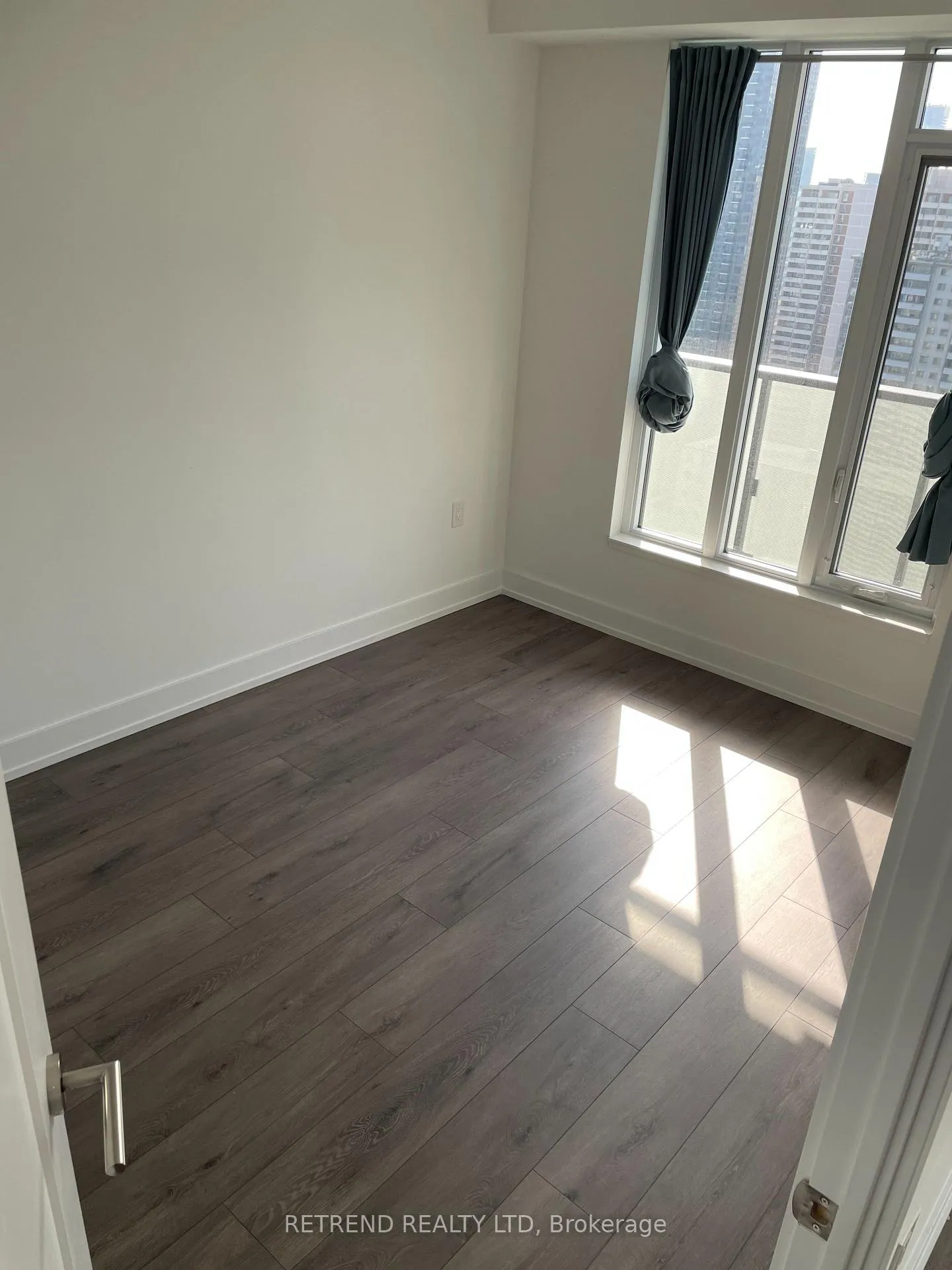 Photo 17 of Unit 2409, 575 Bloor Street E, Toronto, North St. James Town — HOMEH