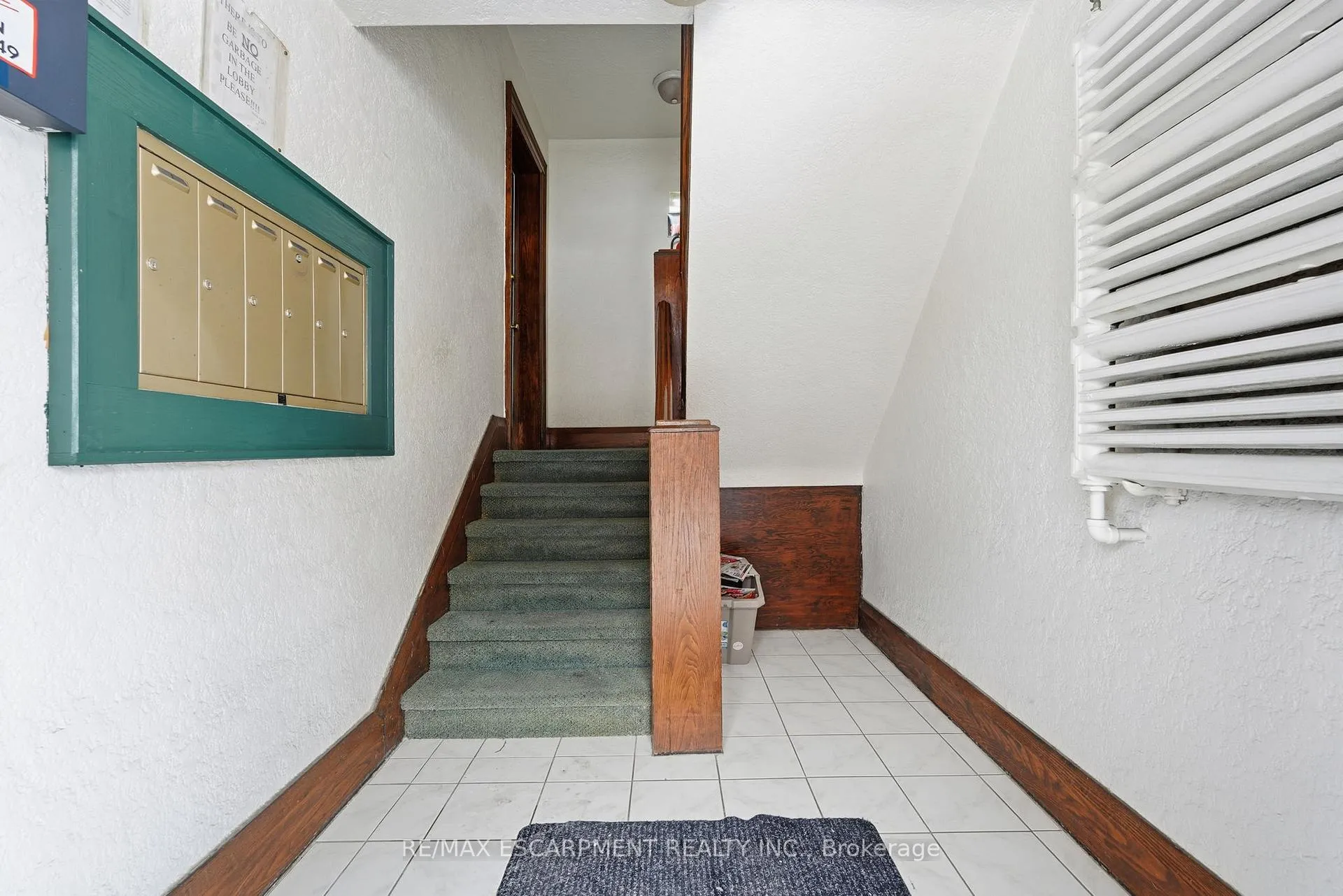 Photo 4 of Unit 10, 97 Connaught Avenue, Hamilton, Stipley — HOMEH