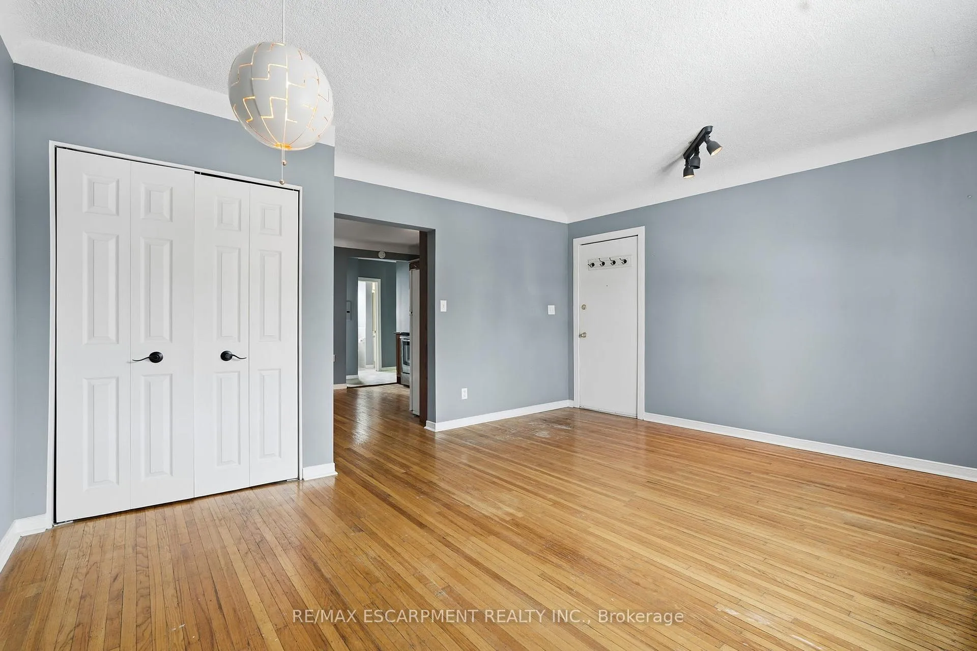 Photo 9 of Unit 10, 97 Connaught Avenue, Hamilton, Stipley — HOMEH