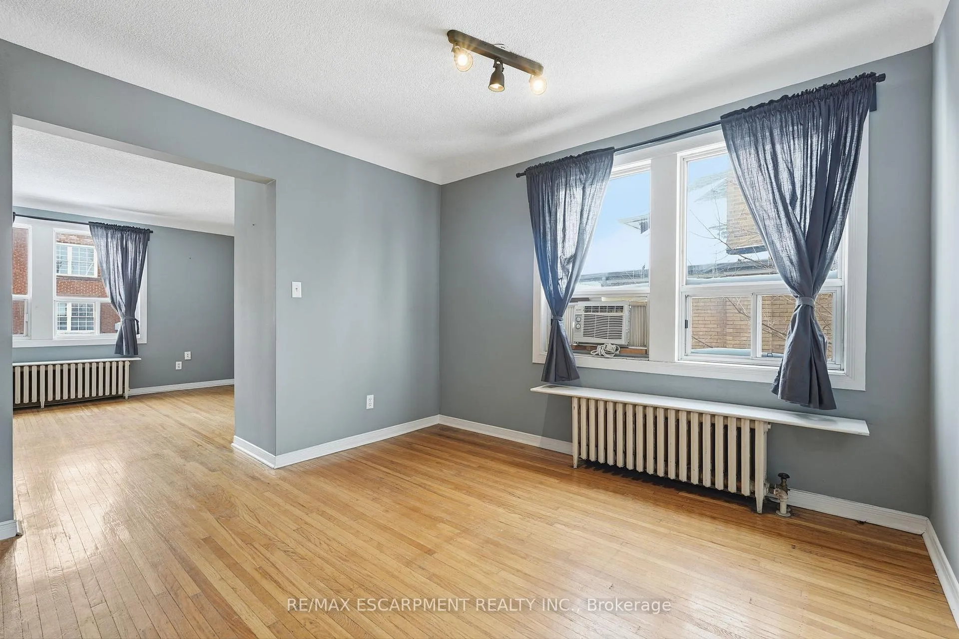 Photo 10 of Unit 10, 97 Connaught Avenue, Hamilton, Stipley — HOMEH