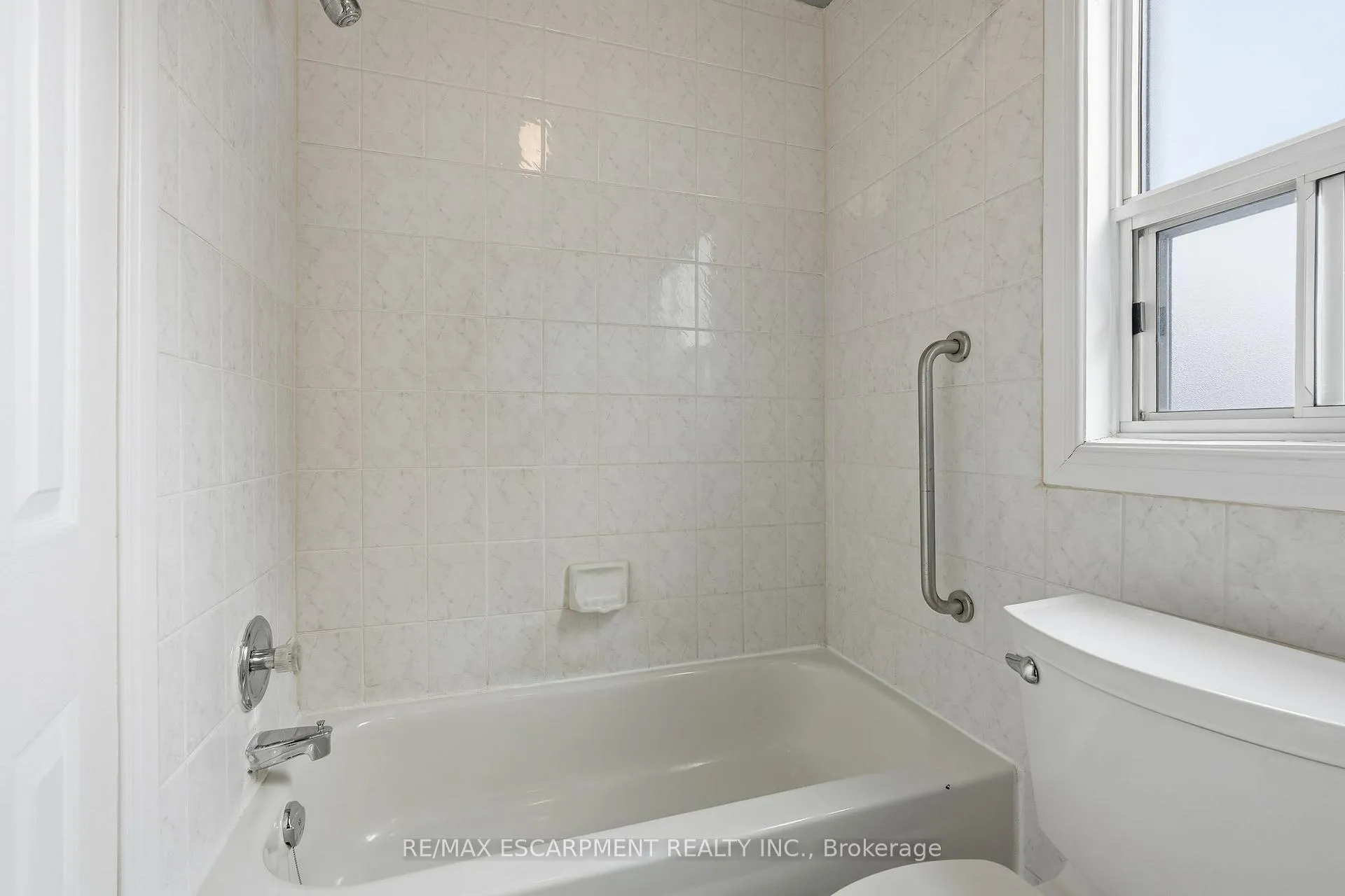 Photo 20 of Unit 10, 97 Connaught Avenue, Hamilton, Stipley — HOMEH