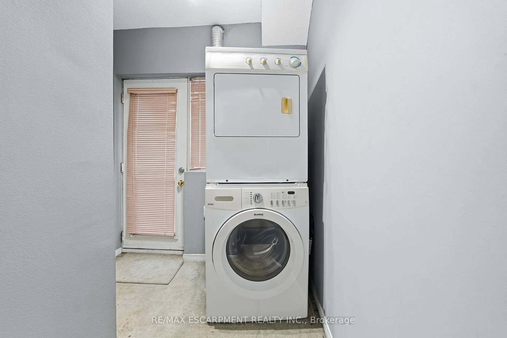 Photo 21 of Unit 10, 97 Connaught Avenue, Hamilton, Stipley — HOMEH