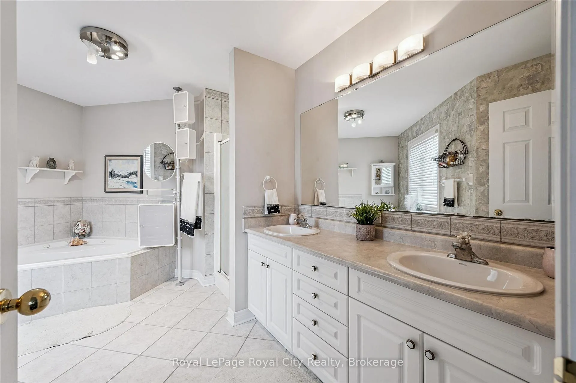 Photo 24 of 87 Law Drive, Guelph, Grange Road — HOMEH