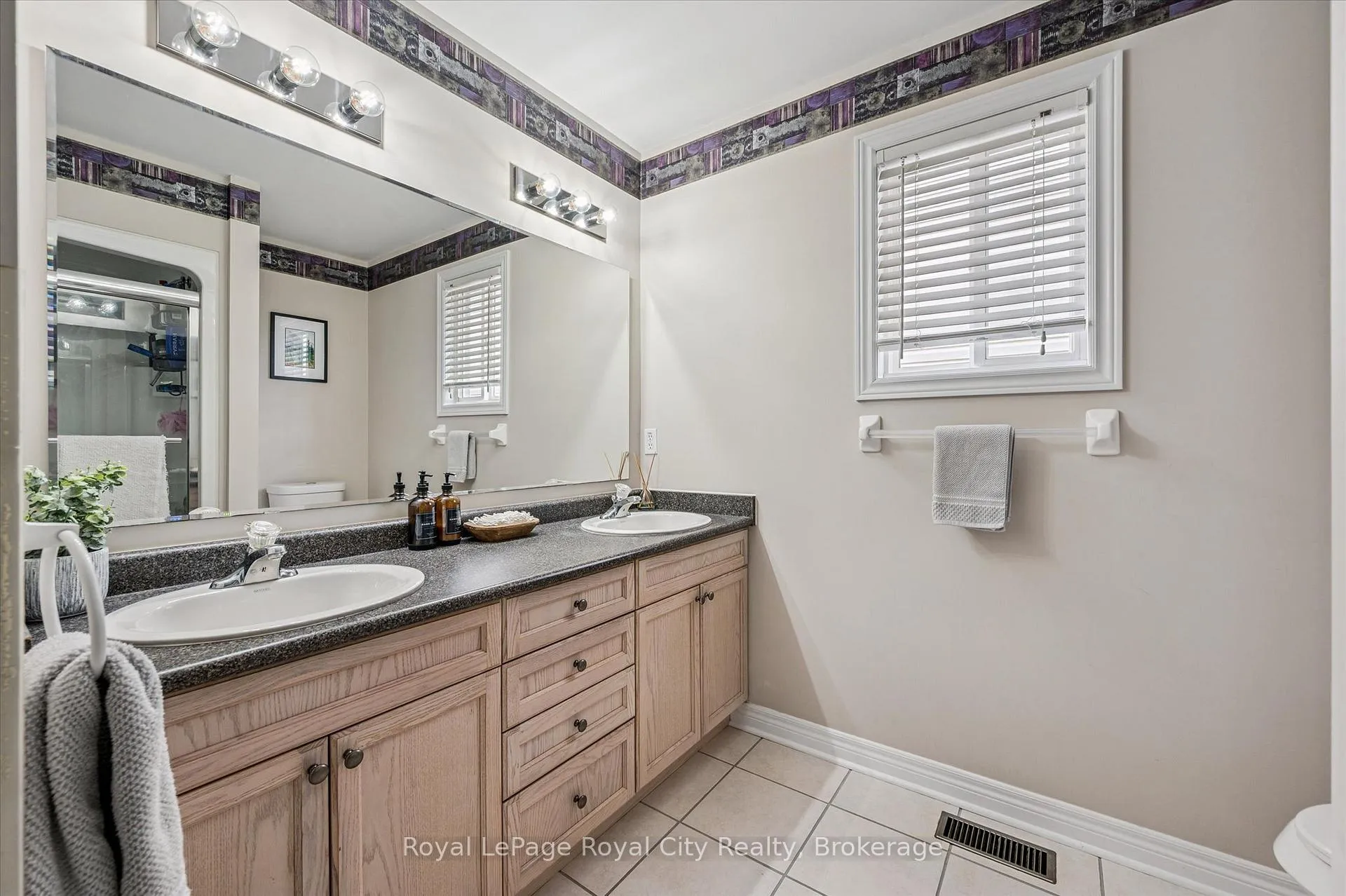 Photo 29 of 87 Law Drive, Guelph, Grange Road — HOMEH