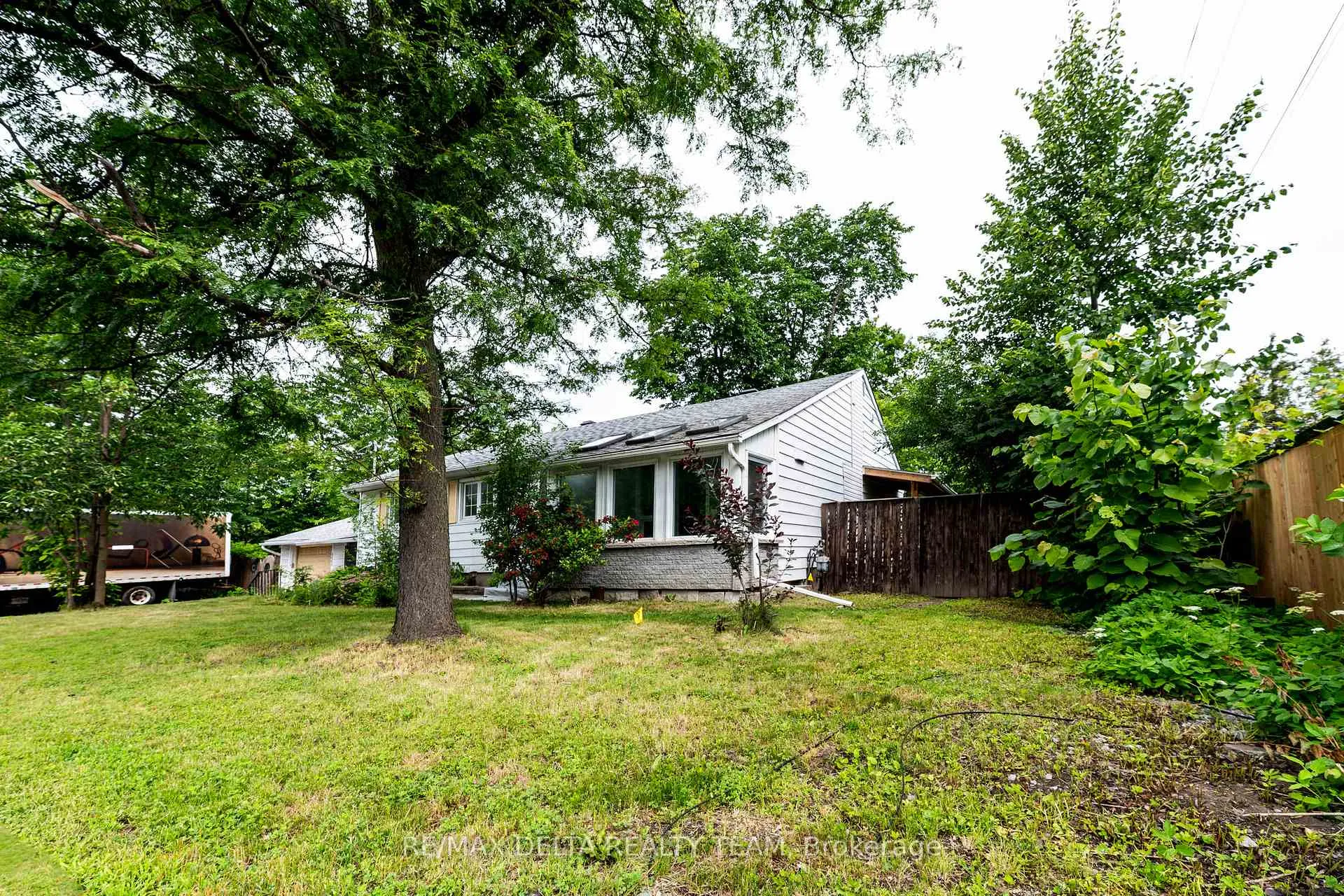 Photo 3 of 2801 Baseline Road N, Ottawa, Bruce Farm/Graham Park/Qualicum/Bellands — HOMEH