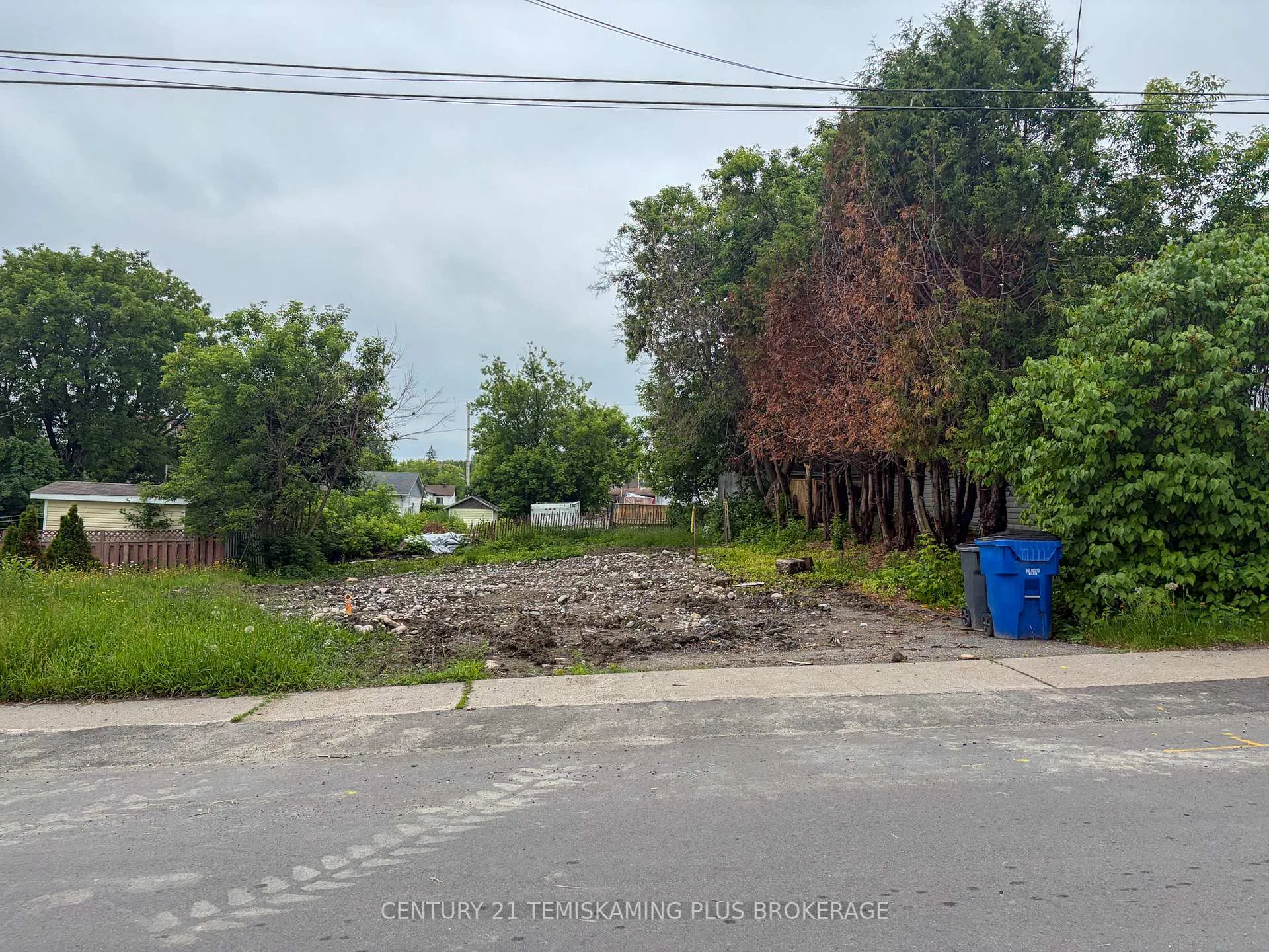 Photo of 450 Cecil Street