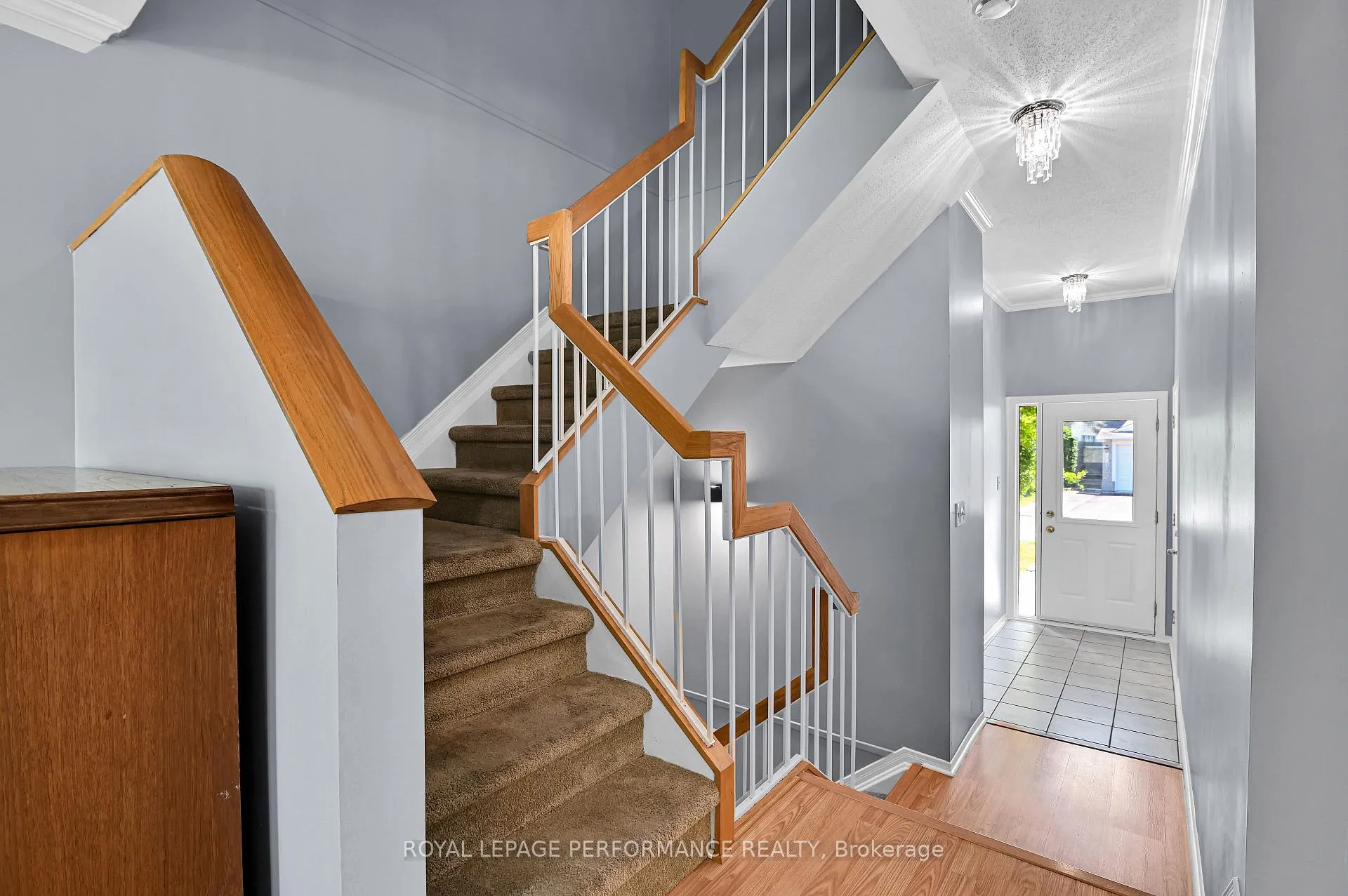 Photo 13 of 6009 Pineglade Crescent, Ottawa, Chapel Hill South - Orleans Village — HOMEH